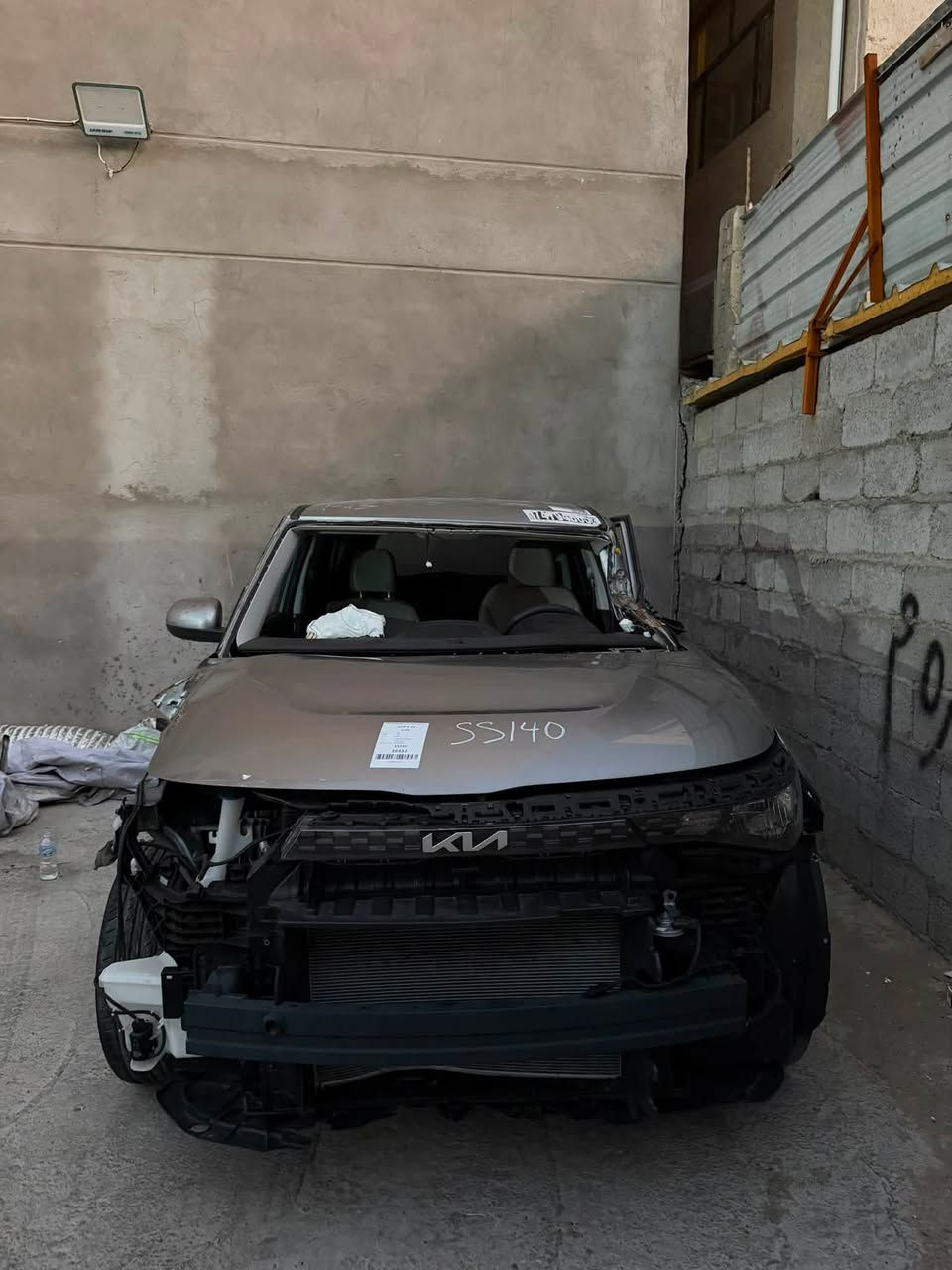 كيا صول 2025 بسعر 108$ ورقة فقط ‼️
دخول جديد منفيس باسمي حرة بغداد ..
لغد شواصي سليمة راديترات سليمة تبريد شغال صدر بلادي ..

محرك 2000 دوش / رادار خلفي / رادار جانبي / رادار امامي / توقف ذاتي / ويل كب 16 / نقطة عمياء / ماشية 28 / كشنات مخمل اوفايت / ايرباك دركة ودشبول فقط .

ابيع على وضعها كما موضح بالصور بدون تصليح ..

السعر 108$ ‼️ 108$ ‼️ 

مكاني الاعظمية للاستفسار   ***********
