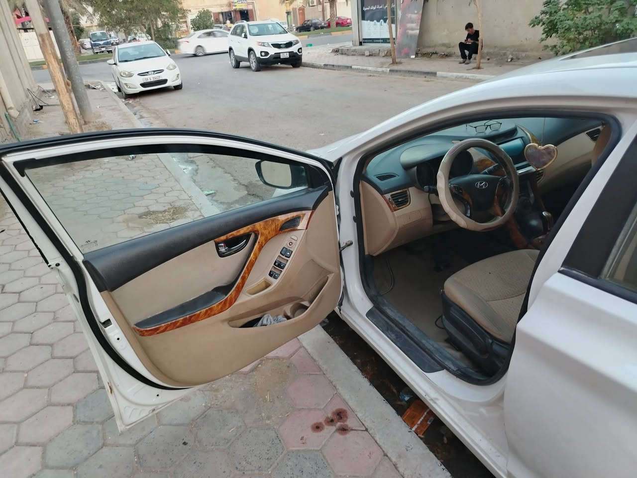 السلام عليكم
سيارة هونداي النترا موديل 2014 خليجيه
سيارة نظيفه مال بيت خاصه
مواصفاته... فتحة... شاشه... تحكم جهتين...
غرفة نظيفة جدا... باسمي رقم كربلاء...
سيارة حلوه لا تنقيص ولا تبخير
محرك 1600 دكشن عالي... بيها سونار وانت أيضا مخير ان تاخذ سونار بكيفك تجي وشوف بعيونك وان شاء الله تعجبك بالنسبه السعر اتصل على هذا الرقم
( ***********  ) ابو مصطفى
واني خادمك
كربلاء المقدسة حي النصر @
