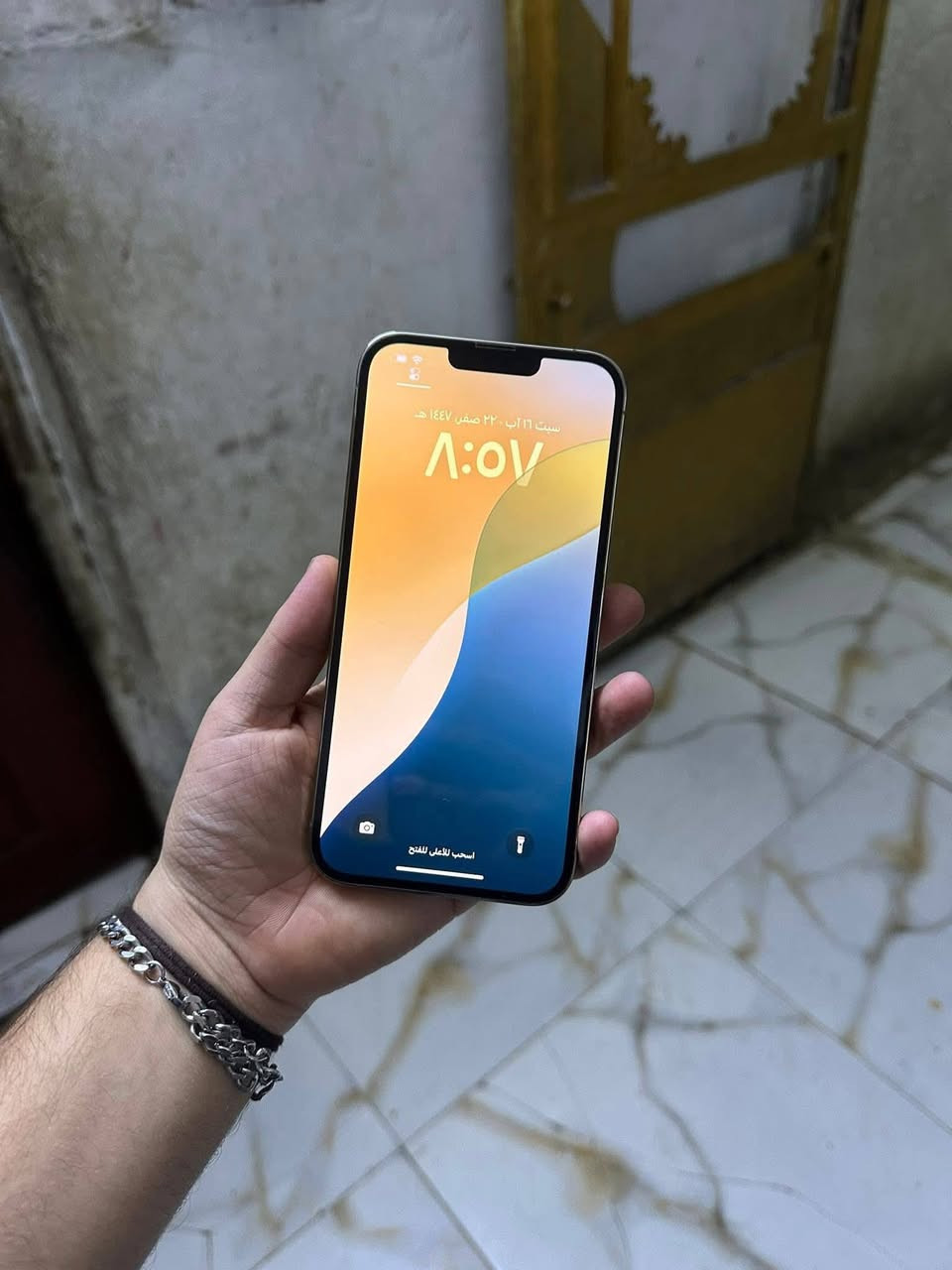 ايفون 13برو ماكس نضيف كلش ذاكره 256 والبطاريه 87 الجهاز كلشي ممبدل بي فقط شاشه اصليه 3خيارات وفيس ايدي شغال سعره 500  مكاني بغداد حي الجهاد للستفسار ***********
