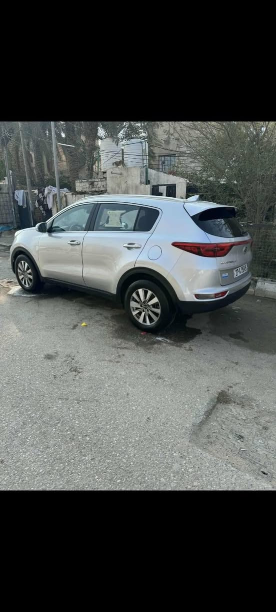 كيا سبورتاج موديل 2018 حره رقم ذي قار رقم انكليزي  الجديد مواصفات فووول للأخير مكفوله كفاله عامه وحادثها بس دعاميه السعر 145 وبيها مجال مكانها ناصريه للاستفسار ***********

