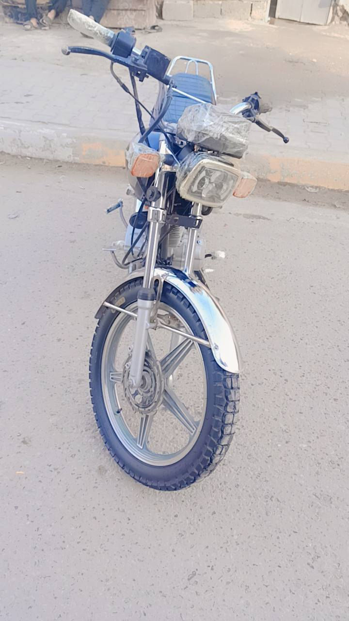 سلام عليكم 
دراجه ايراني 5كير مديل 2023 سعرها 500 وبيها مجال قليل 💜 
 كامله مكمله بس مبدل ولفات فقط 
مكاني يوسفيه ناحيه الرشيد 
*********** واتساب فقط
