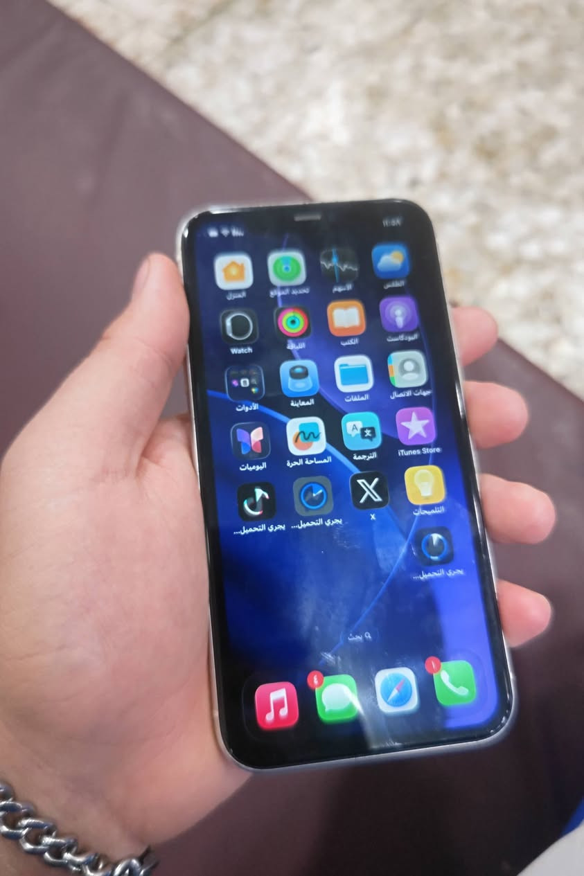 السلام عليكم ايفون 11 عادي أمريكي LLa 128  بطارية 72 فقط الشهر بي فطر الباقيه كفالة للبيع أو المراوس السعر 235 وبي مجال تفاصيل اكثر ***********
