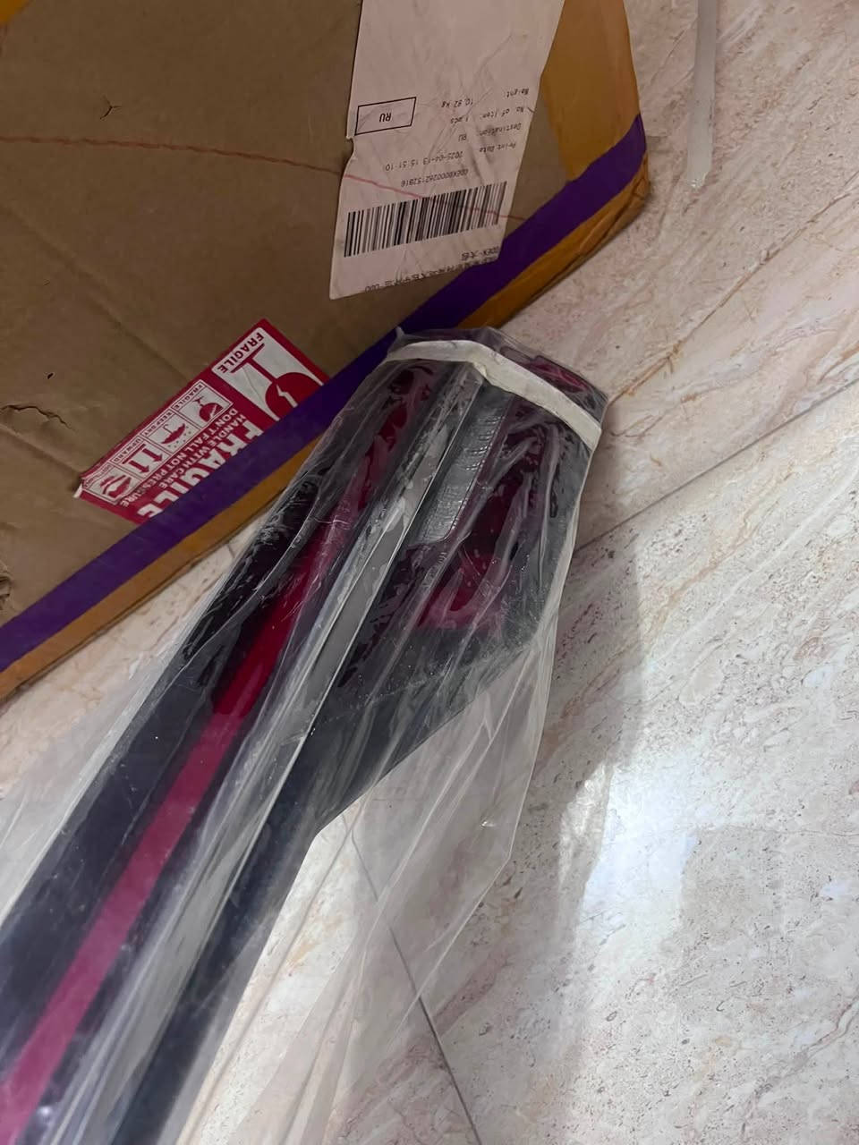 سلام عليكم عدي هذن مصابيح اماميه كاملات هنه وفيشهن  وصطاب خلفي ليفيده يدخل خاص ***********
