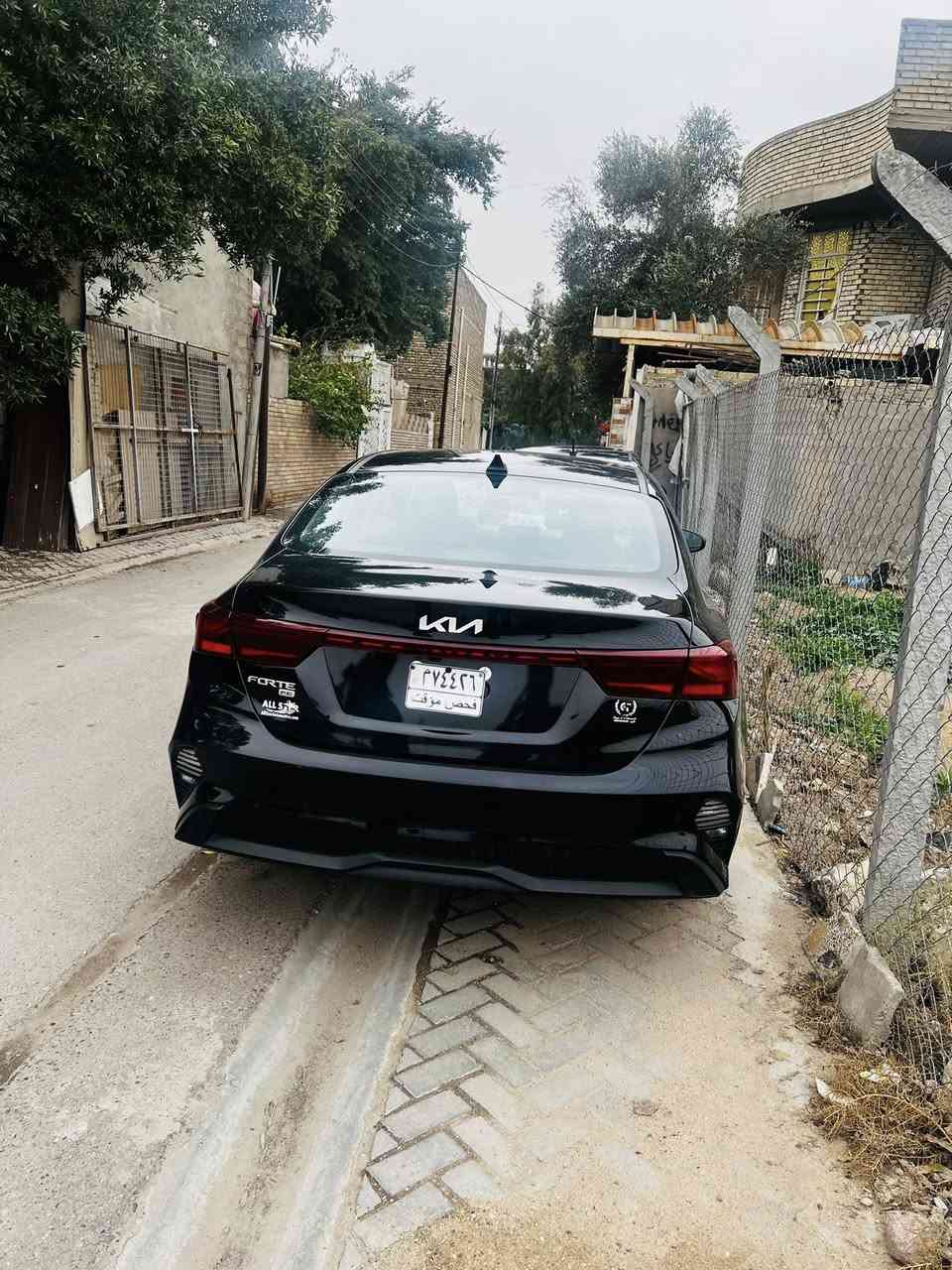 سلام عليكم فورتي مديل 2024  حادث باب لخلفي يمنه سعر خاص    ***********
