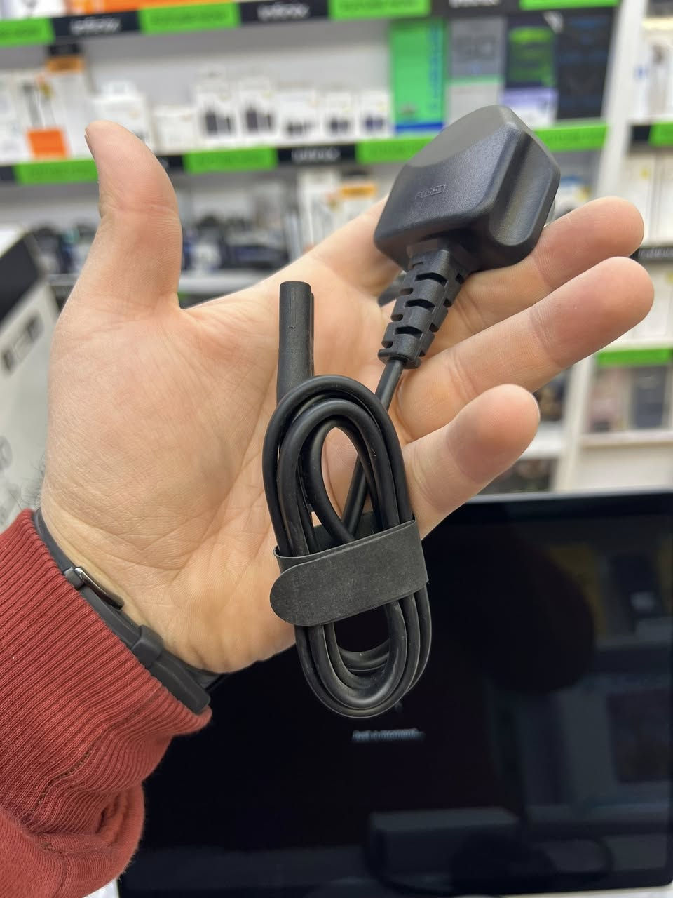 السلام عليكم
 للبيع surface 10 pro
فقط كارتونه ماكو يعني الجهاز جديد بس كارتونه مابي 
725الف فقطط


**إذا كنت صاحب هذا الإعلان وتريد حذفه لأي سبب، رجاءا أرسل رسالة إلى الدعم الفني**