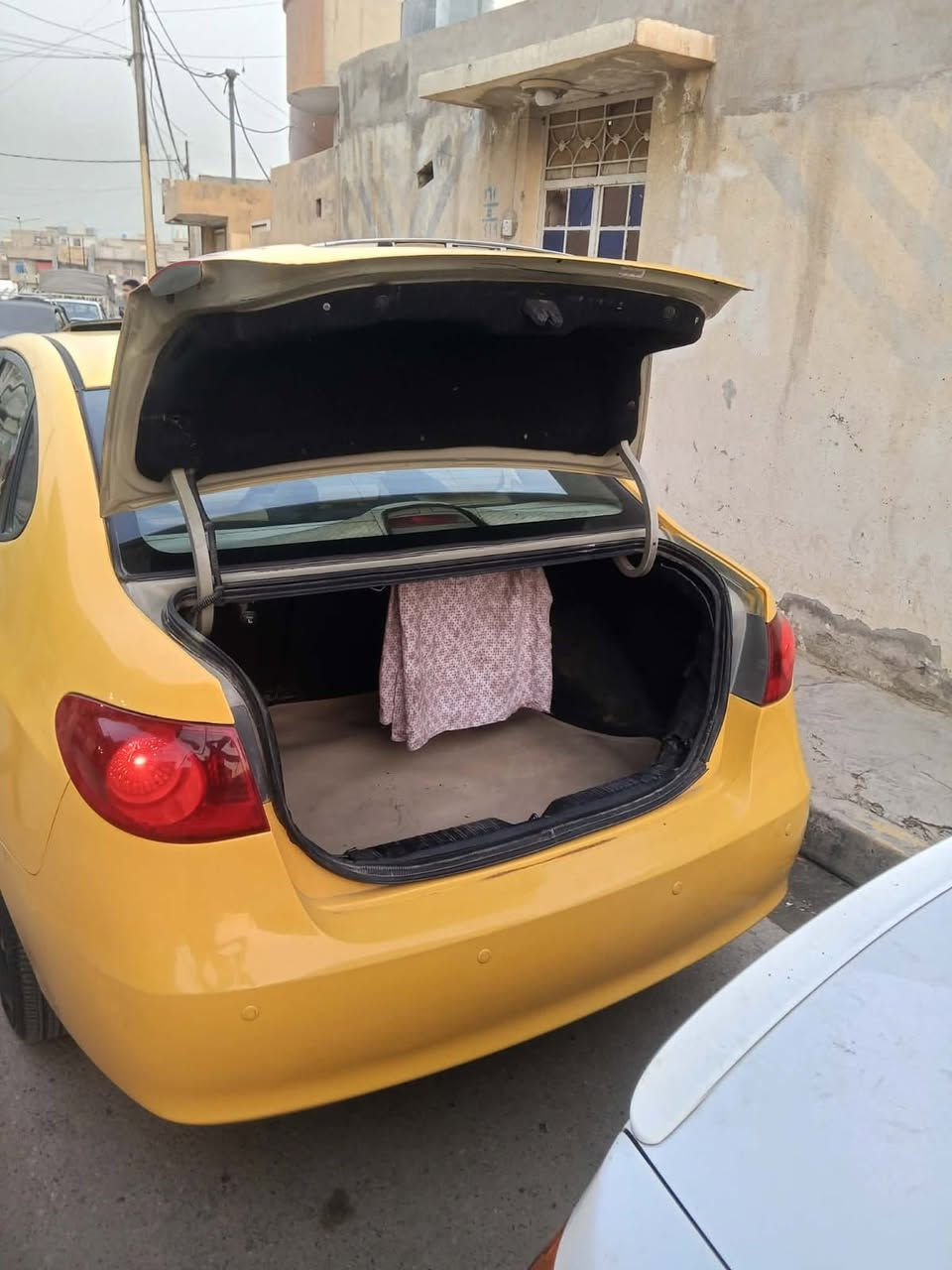 السلام عليكم 
الانترا امريكي  تاكسي 2009 محرك 20 محرك وكير شرط كلها كود واحد ماعده البنيد شرط التحويل السياره بيها معجون بدون دواخل شرط التحويل السعر اتصال الرقم 
***********
