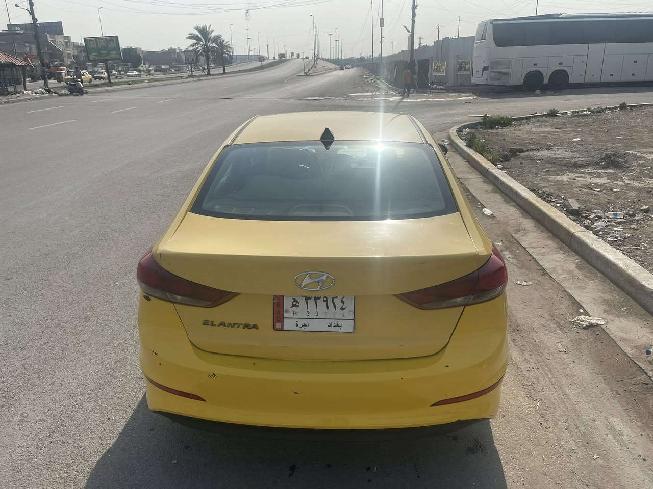 سلام عليكم شباب الانتره 2017 حادثه جاملغ وبنيد بدون دواخل السونار مرافق الصور وصور حادثه موجوده سياره نص فول كير مكينه مكفولات صدر تبريد جديد كله سياره خير من لله بس بيه ملاحضات كدامك بل صور سعرها 112وبيها مجال العنوان بغداد البلديات  رقم الهاتف ***********
