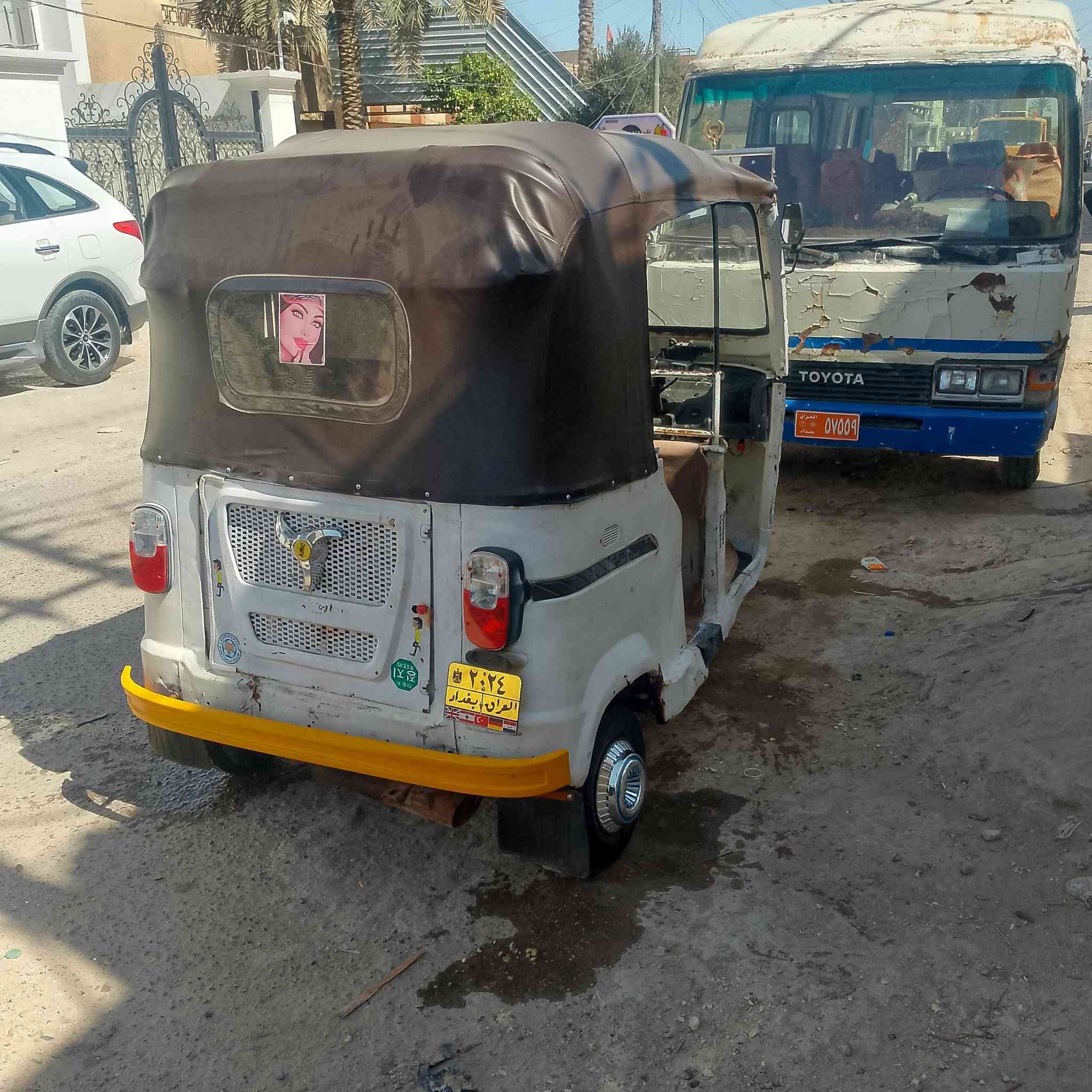 سلام عليكم تكتك 18 أوراق استنساخ اتكفل سرقه عشاير فقط مكينه كير اكسل تخم تاير  كهربائيات كله شغاله تكتك مابيه نقص مال شغل كبات جادر جديد سفريات دوشمه لايتات زنون سعر 2800 مكان بغداد البياع شرطه خامسه لاستفسار ***********
