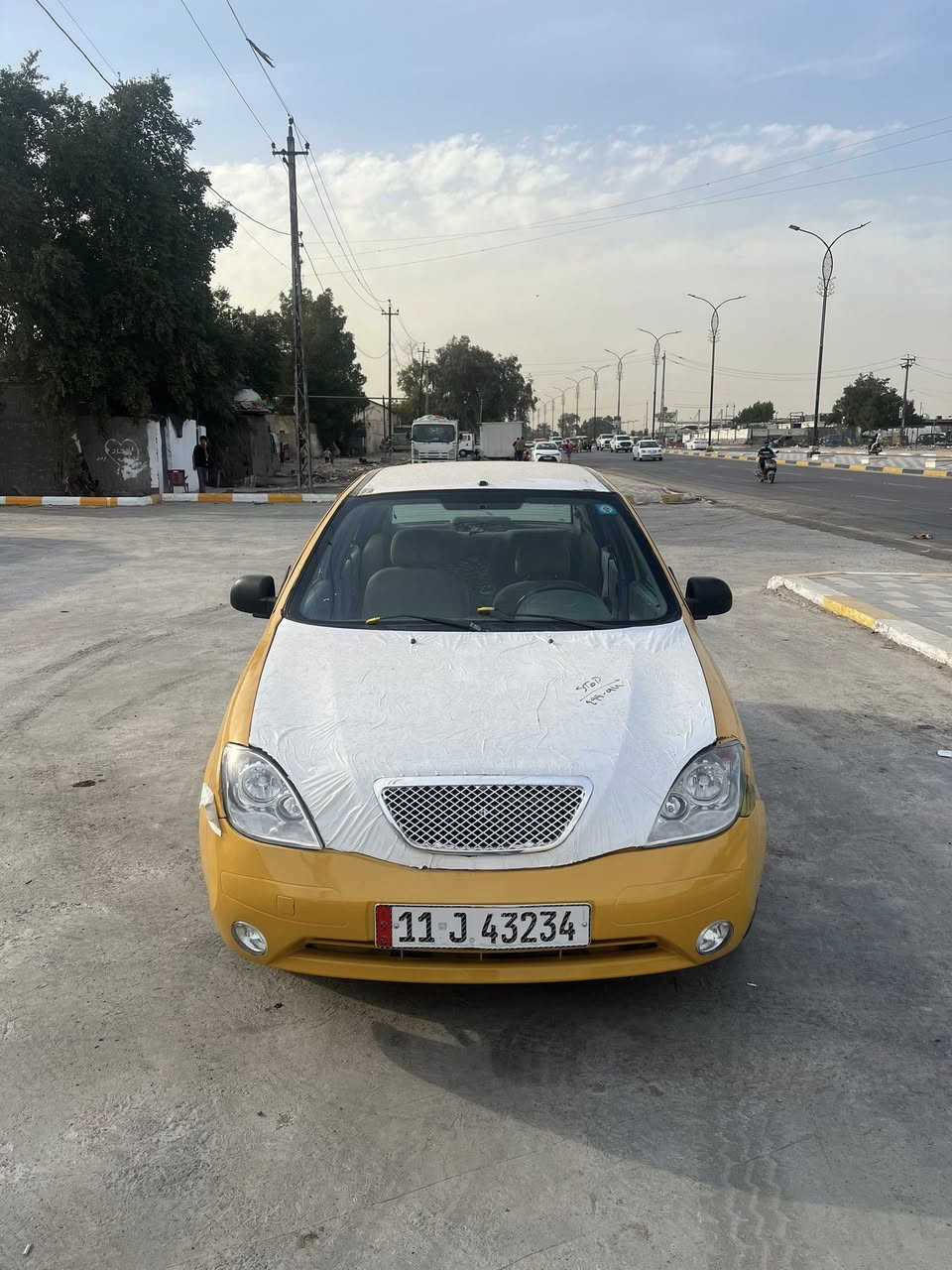 من رخصة الادمن السلام عليكم طيبه موديل 2015 خير من الله كير مكينه شواصي لغود تبريد صدر ضهر كامل بيها جاملغ امامي مبدل وجاملغ خلفي مصبوغ داخلها مرتب كامله مناقصها شي السعر 28 وبيها مجال قليل  *********** مكان السياره الغدير
