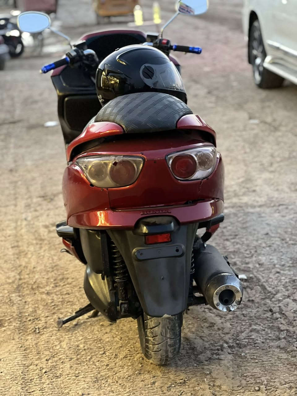 دراجه فورزه  8/0 كفاله عامه  كلشي بيهه جديد دبلات امامي خلفي كهربائيات نكره سلف فقط طوافه مال بانزين واكفه 
مكاني ديالى بعقوبه للتصال ***********
مراوس هم يرهم
