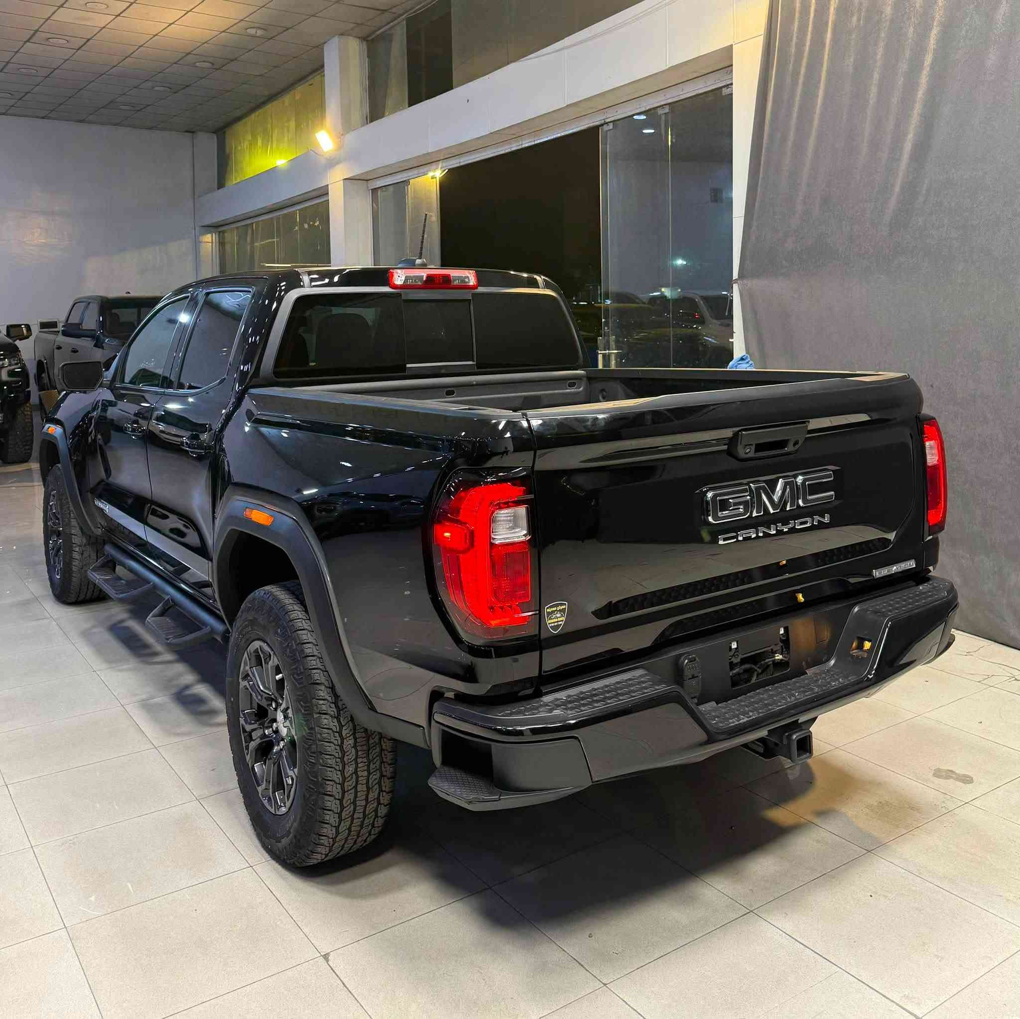 GMC Canyon
2024 Elevation 
4i - 2.7T - 4x2

بسمە و شغال
شاشە گەورە
لایت لید
بگ لایت لید
کوشینات جلد و کهرابایی
کوشینات هیتر
سوکان هیتر
گیج الکترونی
رادار خلفی و ئمامی
ئوتو ستوب
باب طویل
بودی قصیر
ویل ٢٠

37.000 mile 
3 قطعە صبغ
سعر 280 ورقە

معرض ( مەدینە ) اربیل شارع ١٠٠م
***********
***********
