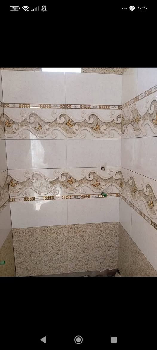 خلفه سراميك ورضيه لمتر 8عملي مجمعات سكنيه فقط ليحب يتواصل هاذه رقمي وبي واتساب ***********
