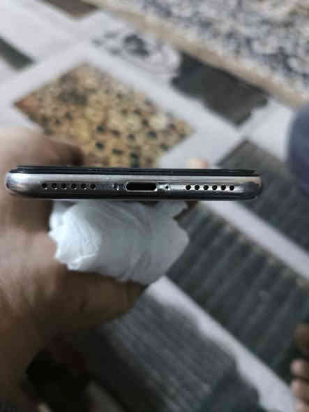 السلام عليكم موبايل إيفون xعادي مبدل فقط بطاريه ١٠٠ بدلتها ب٣٥ ألف بس من بدل البطارية البصمه كامت ما تشتغل ذاكره 256 كله شغال نت اتصال صوت لمس كامره بورتريه سيم كارت كله شغال وعلا الفحص يشغل 60 فريم بال بوبجي فول سلاسهHDR فقط هذه الفطر موضح بال صوره باقي مكفول ويا محفضه فقط السعر ١١٠  العنوان بغداد الرشاد شارع القاعدة رقم الهاتف *********** ملاحظه: عجبك المنشور اتصل ما عجبك المنشور لا تعلق
