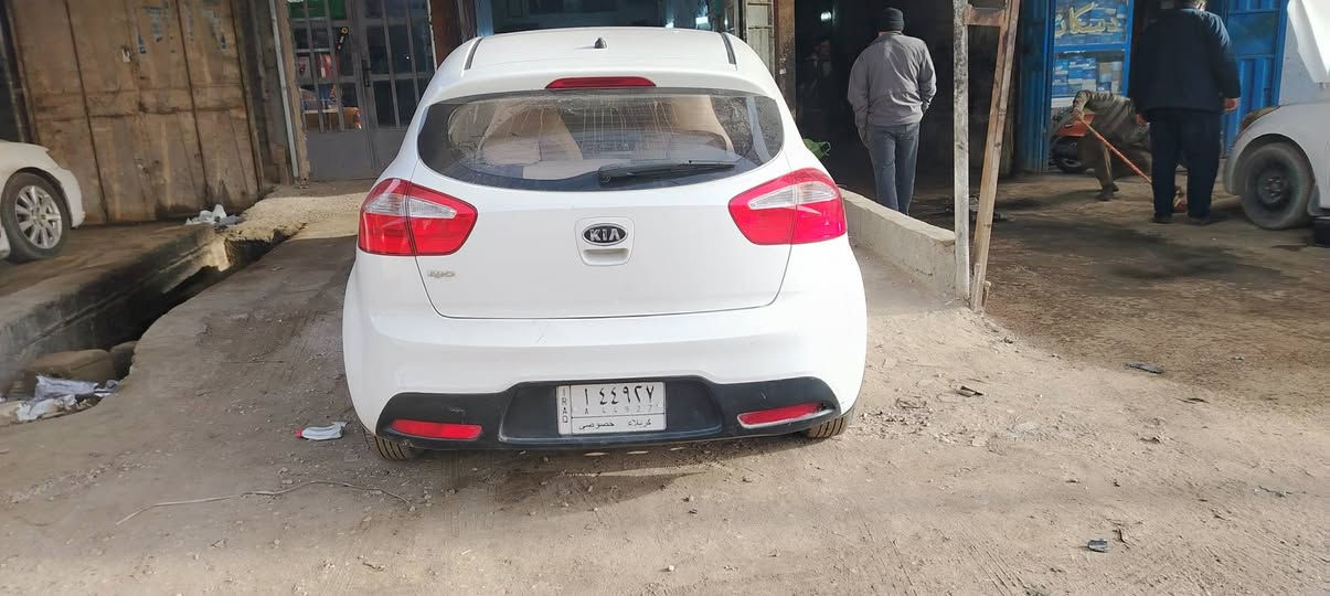 السلام عليكم سيارة كيه ريو هاج باك موديل 2013 سيارة حلوة وجاهزة كير مكينه حداديه مكفولات تخم تاير  دواخل فول بيهة مكانات صبغ ابيعك حزام رقم كربلاء ومكانهة كربلاء الاحسنيه سعر ب78وبيه مجال الالستفسار على رقم تالي ***********
