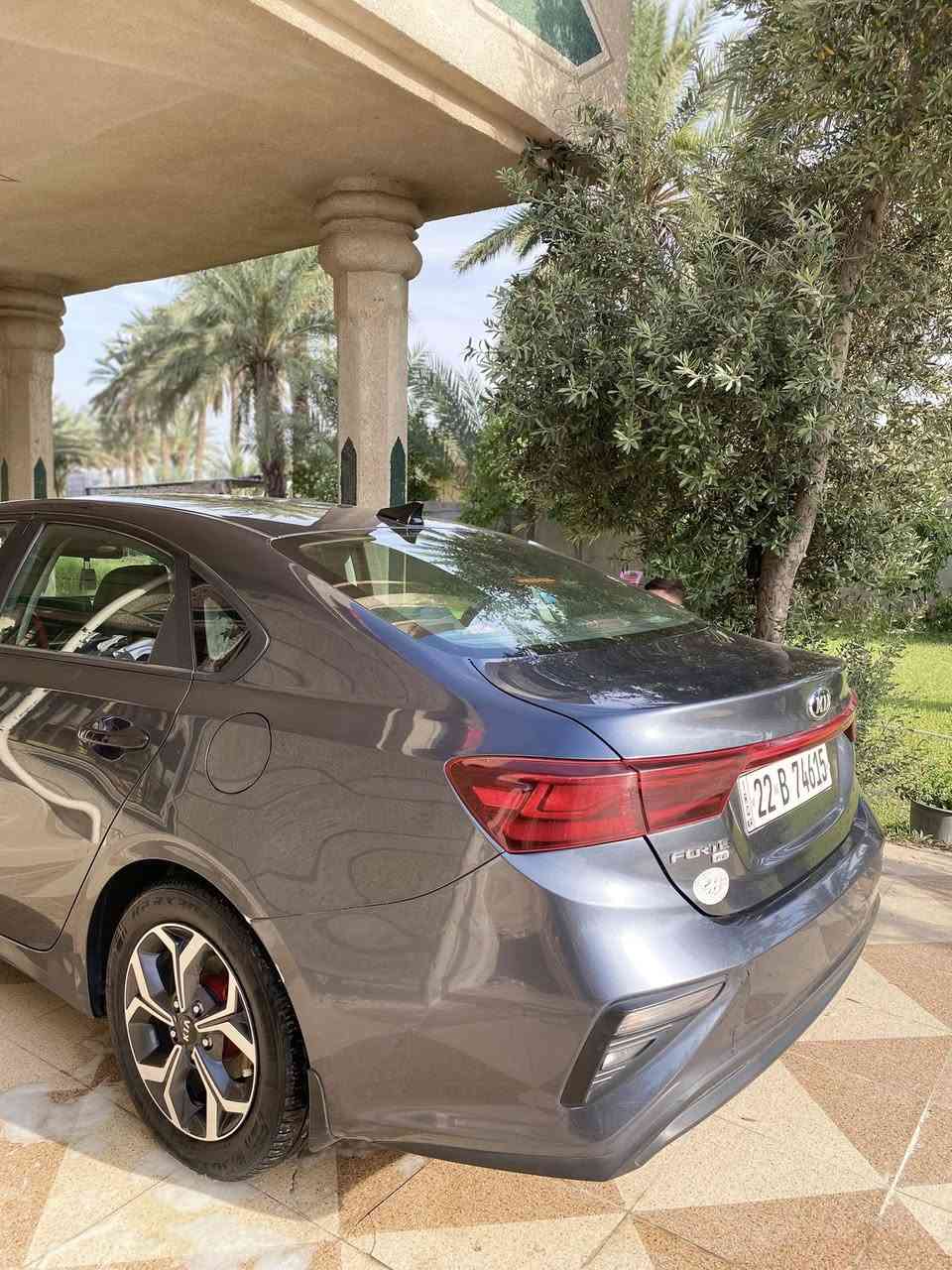 فورتي موديل 2021حادثهه من امريكه بس بنيد هنا صار بيهه شخط نصبغ نصف الجاملغ الخلفي مع الباب بدون دواخل شواصي لغود مكفوله سياره جديده ماشيه 95 كير مكينه صدر تخم تاير كله جديد تبريد ثلج محرك وكير ما مفتوح بيهن برغي رقم اربيل بسمي تحويل مباشر مكاني بغداد الدوره هورجب *********** السعر 135وبيها مجال الشراي يتصل
