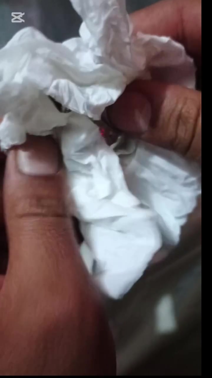 مثل ما موضح خاتم مشابه لخاتم السيد الشبه انته اتقيمه فضه مو فضه والله ما عرف انته أو معرفتك للعلم وديناه الصايغ كال فضه المهم اريد هديه للن ميتقدر ابثمن


**إذا كنت صاحب هذا الإعلان وتريد حذفه لأي سبب، رجاءا أرسل رسالة إلى الدعم الفني**