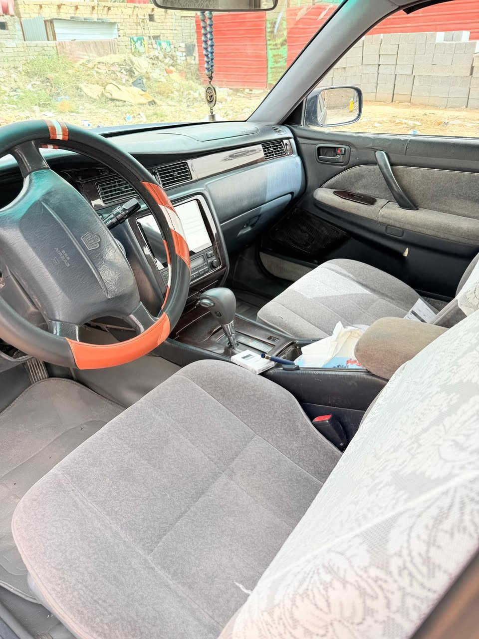 س ع راس الثور تكم نيلي رقم بصره سنويه مامنتهيه السياره جاهزه من كير ومكينه وتبريد وحداديه وتايرات وتبريد جاهزه السياره ماتصرف عليه ابد رقم بصره مكفوله كفاله عامه عده الجاملغ الخلفي بي صبغ فقط السعر ٩٣ وبيه مجال الاستفسار *********** مكاني بصره قضاء المدينه ابو غريب بني منصور
