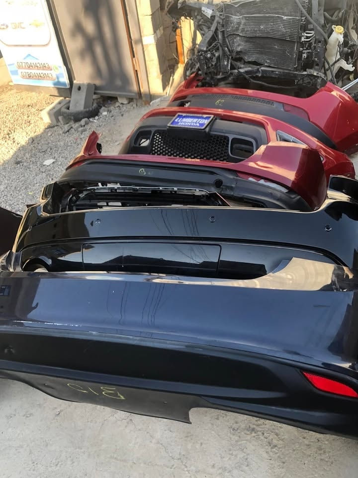 القزاز لتجارة قطع غيار السيارات الأمريكية الحديثة 
العنوان بغداد الباب الشرقي كم الارمن نزلة سريع محمد القاسم ***********
***********
