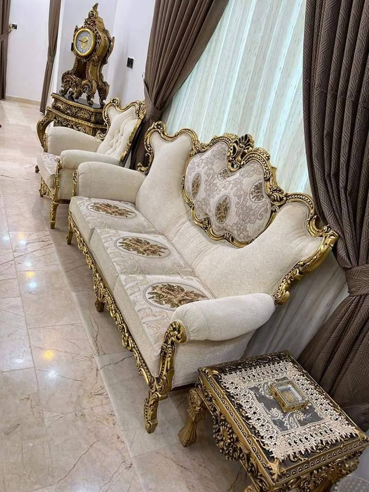 معمل ومعرض الحسيني للاثاث
مستعدون لعمل جميع الأشكال و الأنماط
حسب الطلب
خشب زان اصلي بورق ذهب او بدون
القماش حسب الطلب بالاشكال وجميع الألوان 
للاتصال ***********
يوجد توصيل لجميع محافظات العراق
