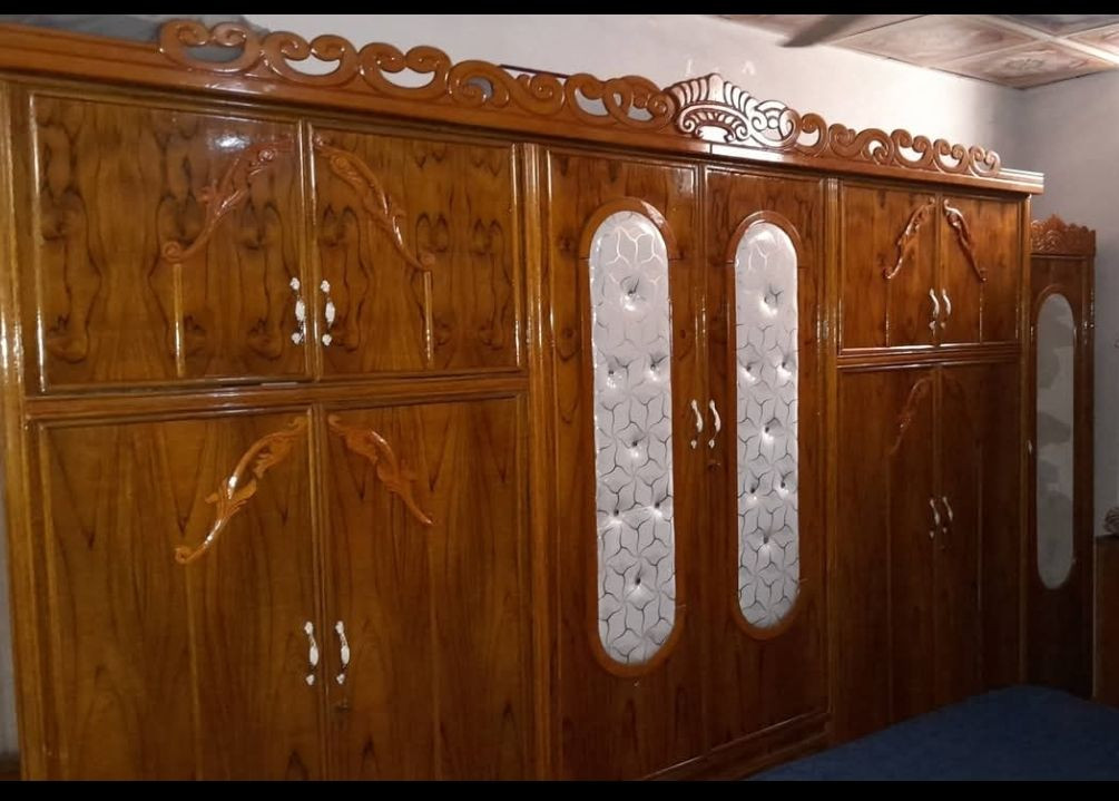 السلام وعليكم غرفه نوم مستعمله كلش قليل( وبعده اخت الجديده) الموقع صلاح الدين (قضاء بلد) السعر خاص  للاستفسار ***********
