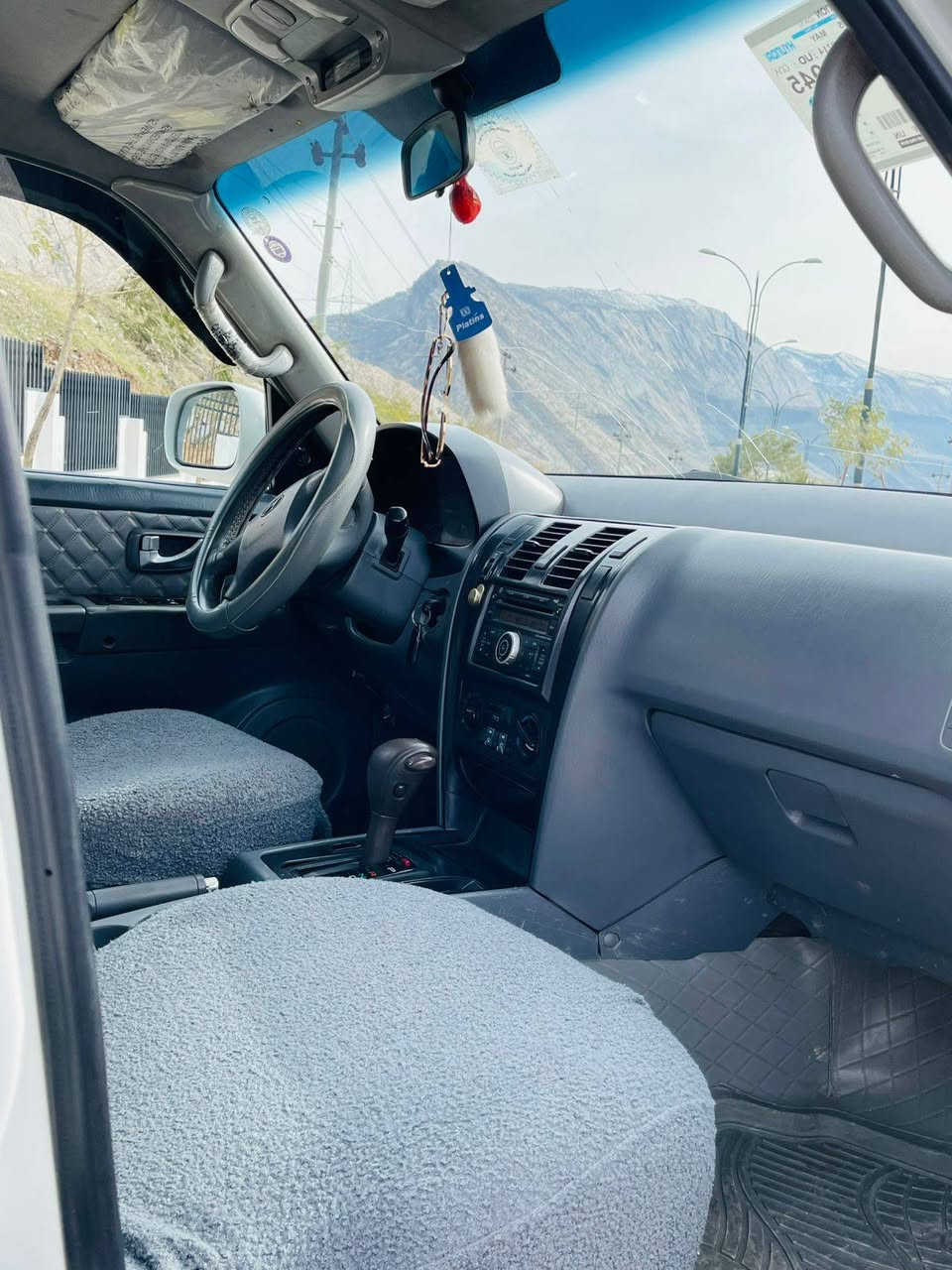 هیۆندای تریکان 2003 ئاڕمی پلاستیک هەولێر 
 بە شەرتی ئاڕم و ئەوەلیات
بەیانی بیکە بە ناوی خۆتەوە
مەکینەی ڤیڤیتی ٣٠٠٠ لەسەرە گێڕ ئۆتۆ ماتیک
٢ بست ساردی هەیە
تەبرید ساردی و گەرمی بە شەرت هەمو گیانی مەزبوتە
پێرێ ڕۆنی گۆڕاوە و مەسروفی هیچ تیا نیە
بێ تەقەو ڕەقە بە شەرتی هەمو شتێک
٣٠٠ هەزاری حەقیقی ڕۆشتوە
لە دەربەندیخانم

سعر: لە کۆمێنت داوای بکە ڕاستەوخۆ بۆت دێت 🤖 

گێر و مەکینەی بەشەرت 
هیچ کێشەیەکی تێدا نییە 

ژمارەی خاوەنەکەی 
***********
