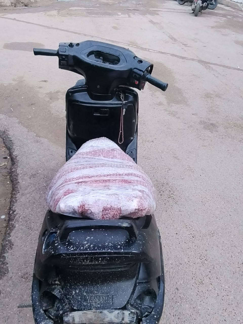 سلام عليكم شباب دراجه فراشه 140 نكره سلف
كلشي مابيهه مثل بصوره لسعر 200 بيهه مجال حك جيه
رقمي *********** مكاني بغداد تقاطع درويش
