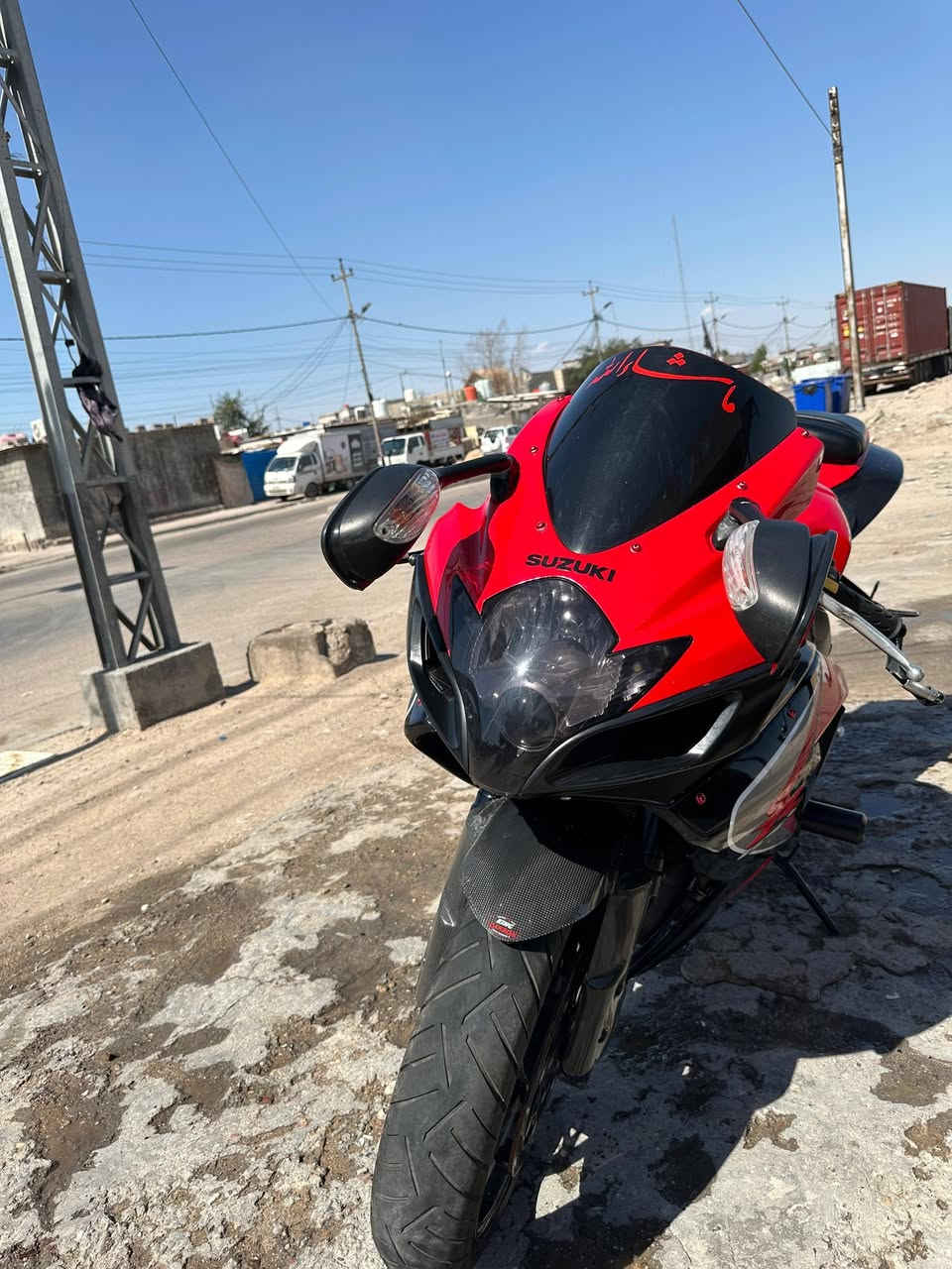 السلام عليكم جكسر للبيع موديل 2007 مكينه 750 كفاله عامه مكاني بصره شراي اتصل ***********
