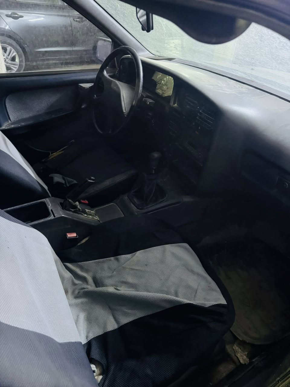 سلام عليكم للبيع أوبل اوميكا 1990 شغاله مابيها نقص رقم بغداد الجديد السعر 23 وبيها مجال مكان بغداد  لاستفسار ***********
