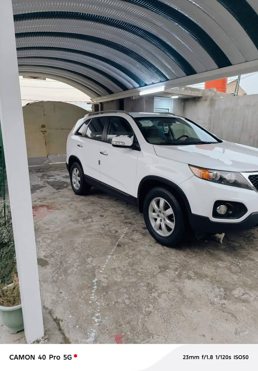 سورنتو موديل 2012 خليجي
مكينه 3.5
مكفوله كفاله عامه عده شخط كد اصبع
حداديه جديده وكير ومكينه كفاله 
موصفاها معروفه سبعه راكب 
كاميرا اشاير بل مري سياره جديده جدا مال بيت
رقم اربيل ب اسمي شرط لمداور 
اي ستفسار اتصل على ***********الشراي يتصل وبي خير ويدلل مكان بابل
