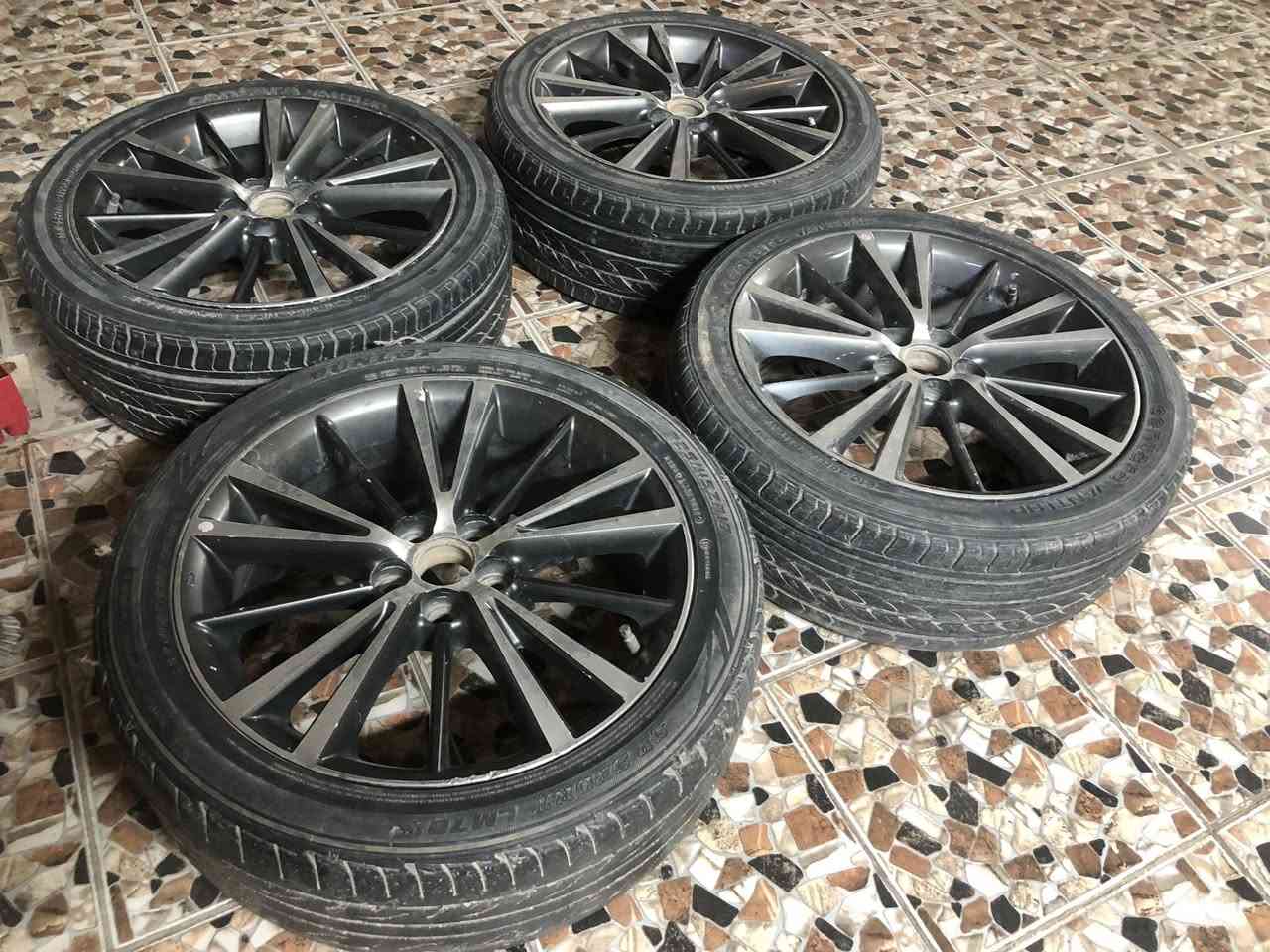 تخم ويل كب كورلا حجم ١٧ بيهن ويل بيه لحيم من الخلف مع تايرات نص عمر ١٧٥ نهايته. بغداد غزاليه ***********
