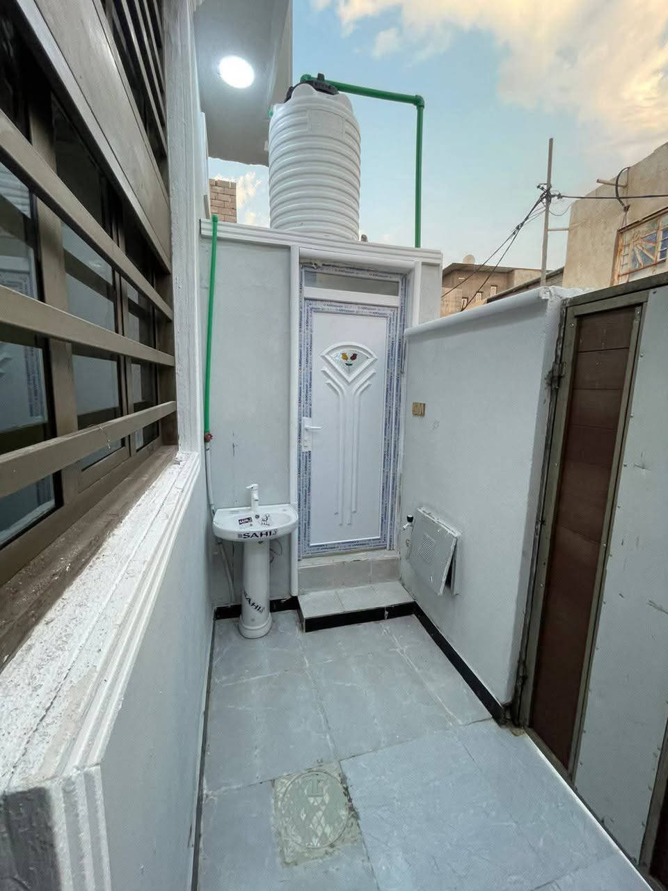 اسعد الله أوقاتكم بكل خير🔹
للاستفسار📲***********

دار سكن للبيع بناء2026🏠
المساحه100م ركن
الواجه10✖️10🪙

محتويات الدار🗺️
غرف نوم،2
مطبخ +استقبال+صحيات

نوع العقار طابو عراقي زراعي 
الموقع مرتب🚸
البصره أبي الخصيب كوت ثويني 
يبعد عن شارع السايدين 600م

السعر:62وبي مجال قليل〽️

للاستفسار:***********
للاستفسار:***********
