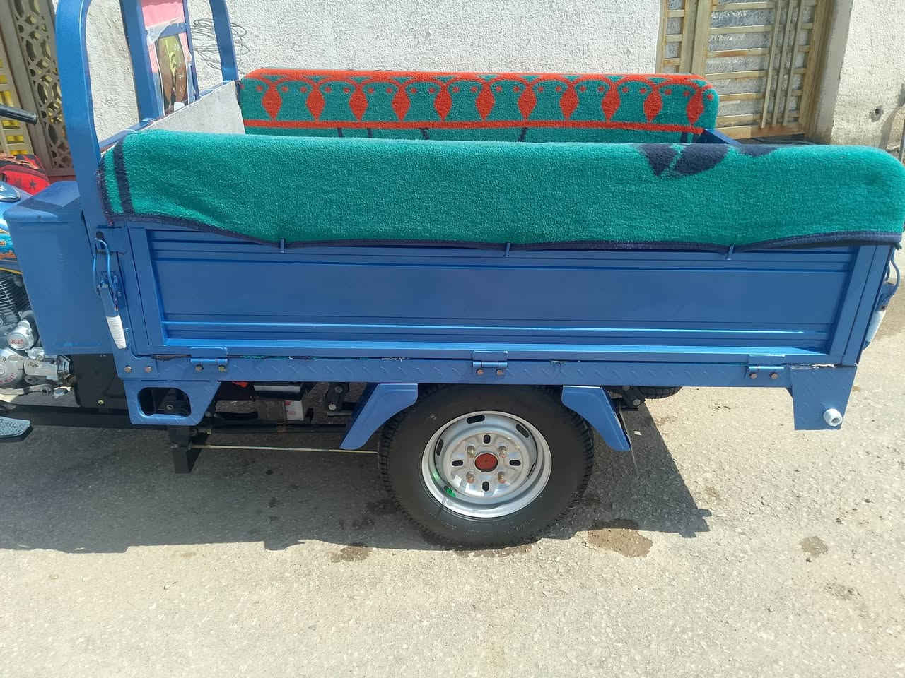 السلام عليكم
ستوته للبيع...
وكليها نبيل جرد 
موديل 23
صارلها 3اشهر من طالعه 
***********
