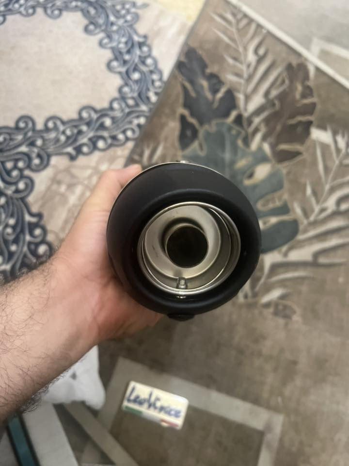 سلام عليكم
صالنصة كاربون فايبر 
جديدة  كارتون مامشدودة ولا مرة 
مع كافة الملحقات 
متوفر توصيل كافة المحافضات 
السعر النهائي 65 الف 
***********
