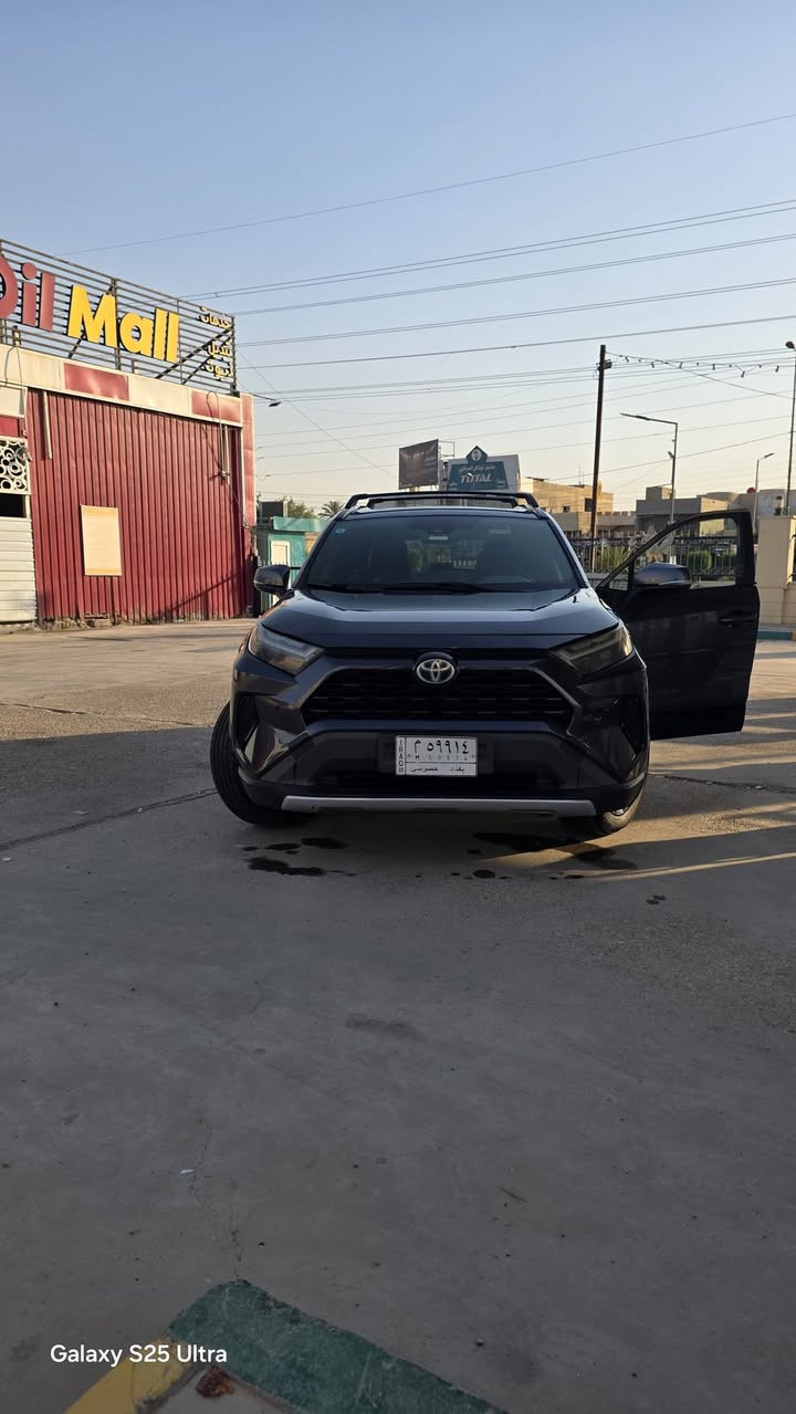 راف 4 موديل ٢٠٢٢ هايبرد مواصفات  SE ماشيه 83 الف ميل السعر المطلوب 21500 $
ت: ***********

