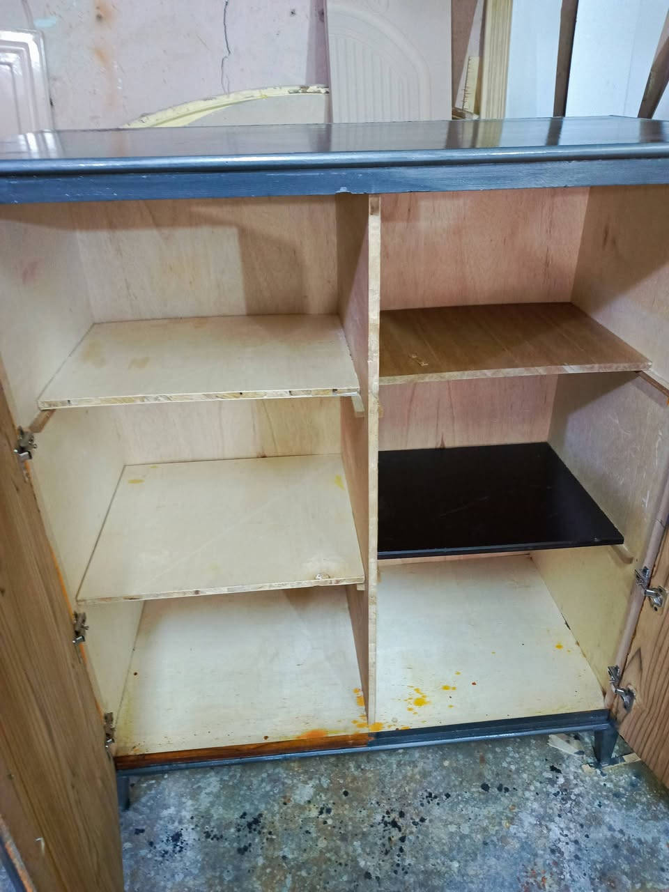 كنتور خانتين
سعره 125وبيه مجال بسيط 

للاستفسار الاتصال على رقم الهاتف 

***********

عنواني ناصرية تقاطع رايات
