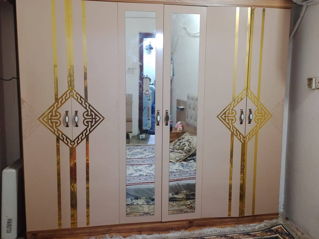 مكينه براذر 200 الف
بوفيه شغل تسكام 200 الف 
مجمده جديده ب 200 
كاونتر تسكام مو سوكي ب 250 الف سكني وملحق 
غرفه تركيه عوزه تخته ب 300 
طباخ عشتار جديد ب 300 الف 
مكاني نجف


**إذا كنت صاحب هذا الإعلان وتريد حذفه لأي سبب، رجاءا أرسل رسالة إلى الدعم الفني**