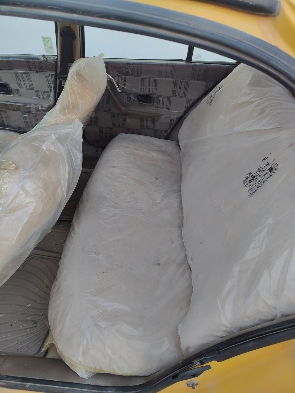 سلام عليكم  شباب سمند موديل 2011 ناطق سياره مابيه اي ضربه ولا خياس رقم بغداد مداور ثاني يوم سياره جديده مكينه بل كارتون مصعده لاتنقيص لاتبخير كير جديد سياره مامطلوبه تأخذه مصفره تبريد ثلج تأيرات البارحه شديت تخم كارتون فول زنون شادله شاشه وكامره بك سياره حيل متعوب عليه سعره 33 مكانه نجف ***********
