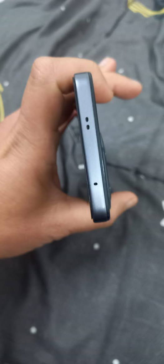 السلام عليكم... للبيع فقط يعني لا اراوس ولااعارض ولا ابدل
تكنو بوفا 7 الترا 
الذاكره ٢٥٦ الرام ١٢ +١٢ 
بطاريه ٦٠٠٠ ملم مع خاصيه الشحن الاسلكي والشحن العكسي يعني تكدر تشحن بيه اجهزه 
صوت استيريو دبل اسبيكر
انارة  led حول الكاميرا
كاميرا ١٠٨ مع تصوير فيديو يدعم 4k 60 
ببجي ١٢٠ فريم حقيقي 
الجهاز نظافه فول ١٠٠/١٠٠ بدون ملحقات فقط الكفر الاصلي مال الشركه
السعر ٣٢٠ بيه مجال حك جيتك مو اكثر 
جوا ٣٠٠ لاتراسل ولاتعب نفسك


**إذا كنت صاحب هذا الإعلان وتريد حذفه لأي سبب، رجاءا أرسل رسالة إلى الدعم الفني**