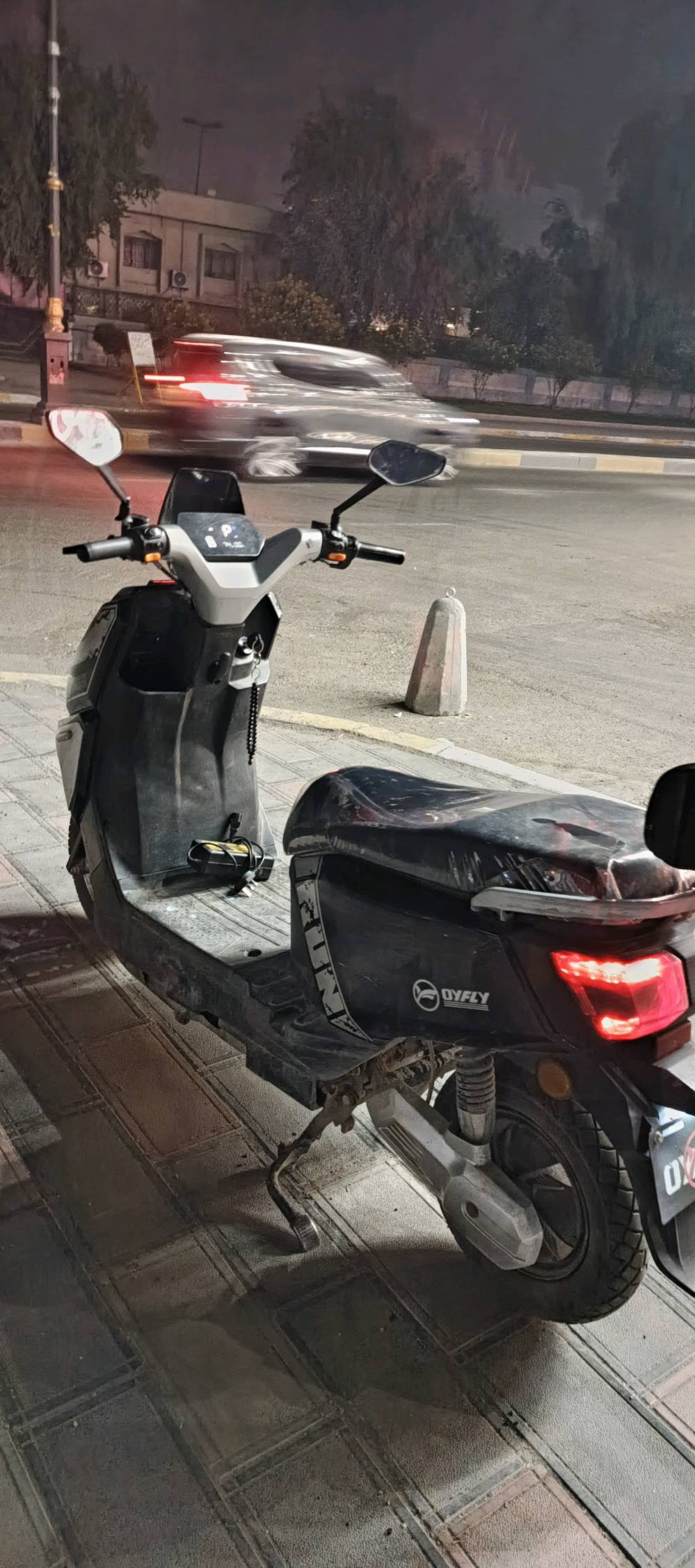 اعطيفيه شارع ادامرجي معرض ايوب ادراجه نظيفه مابيه اي عطل  شلعه ادراجه تمشي  البطاريه  نظيفه تفحص كدامك دراجه كلش حلوه تمشي مسافات بعيده اتفيد شغل وتفيد طالب المدرسه 
  سرعت ادراجه75