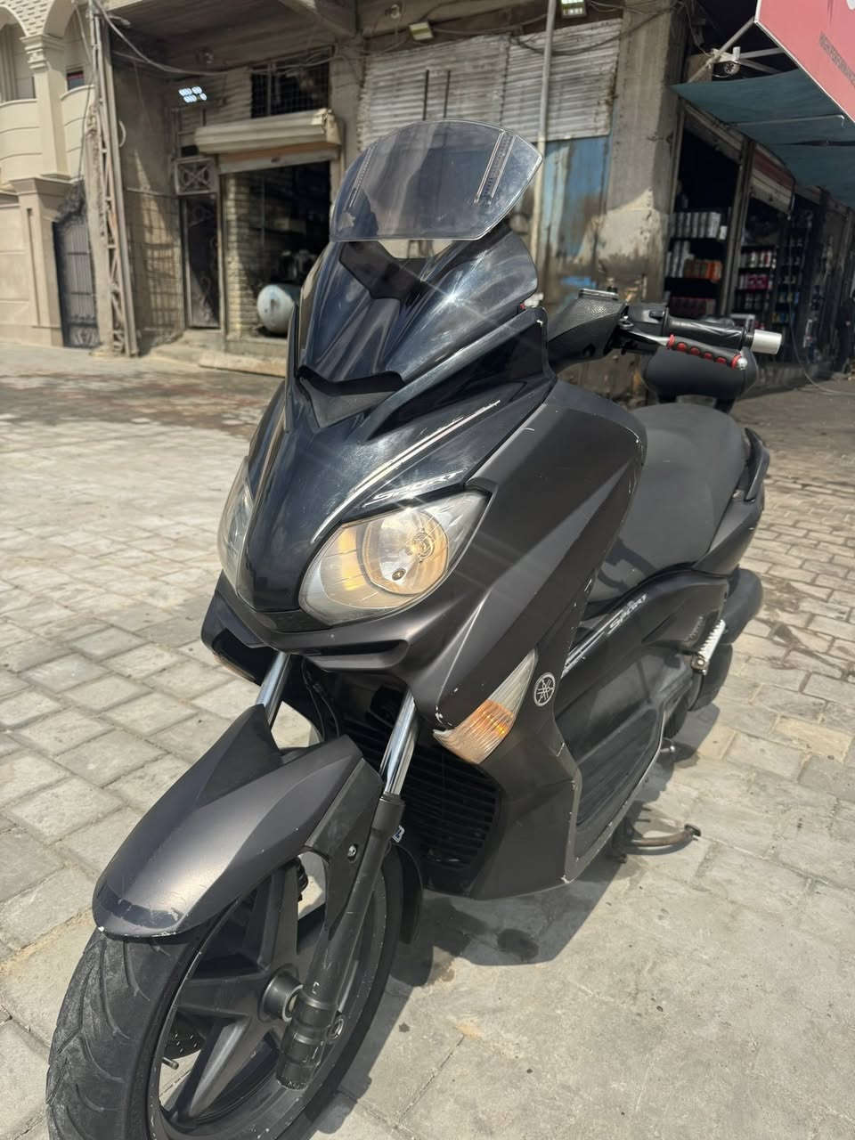 سلام عليكم دراجة اكس ماكس 
رقم وسنوية بغداد 
دراجة خير من الله
عل فيس ما موجود 
هاذ رقمي 
***********
