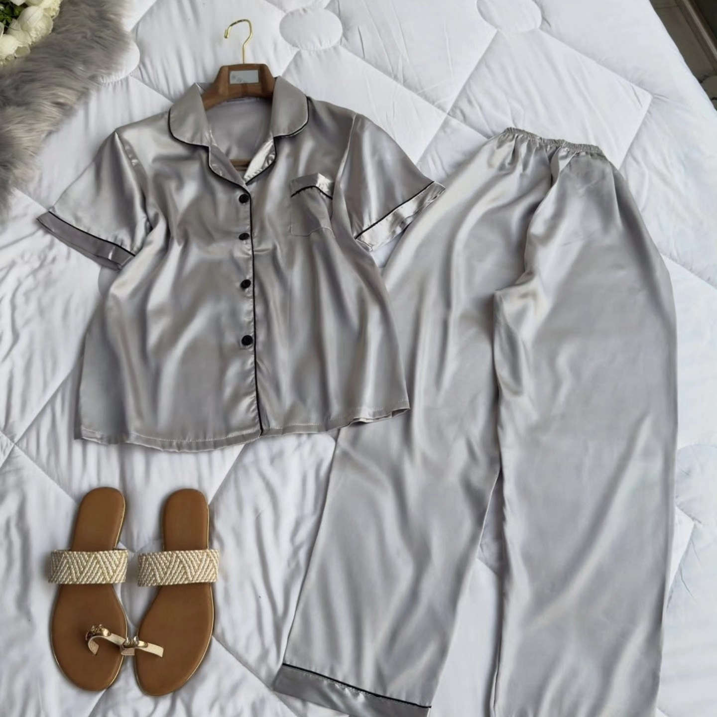 تراك الخامة ستن الاصلي ناعم ما يتسلت متوفر بالالوان الي داخل المنشور 😍 القياسات
 M L-XL-2XL-3XL-4XL 
العنوان جلولاء مجمع النافورة اول محل عاليسار متوفر توصيل 
#جامعة_ديالى #جلولاء #خانقين #كلية_بلاد_الرافدين_الجامعة #بعقوبة


**إذا كنت صاحب هذا الإعلان وتريد حذفه لأي سبب، رجاءا أرسل رسالة إلى الدعم الفني**