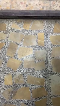 للاستفسار يرجى التواصل ع الرقم + واتساب 07764060007