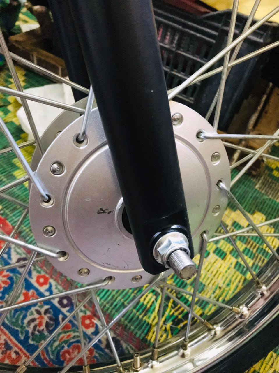 السلام عليكم شباب ويل اصلي شرط مرواس  فقط  بحربي بطيخه سودة هوه وتاير وجوب تاير وجوب جديد نضافة ويل كدامك شوف صور زين وطب


**إذا كنت صاحب هذا الإعلان وتريد حذفه لأي سبب، رجاءا أرسل رسالة إلى الدعم الفني**