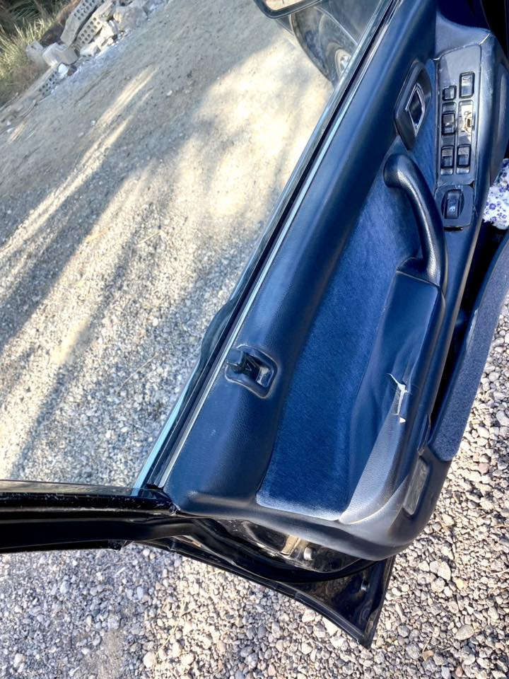 موديل 93 فحل سياره خير من الله حداديه ستوني سويتهه تخم تاير جديد السياره كفالة من الصبغ بلادي تحويل ثاني يوم 
السعر 70 وبيهه مجال 
الاتصال 
‭0786 687 3367‬
