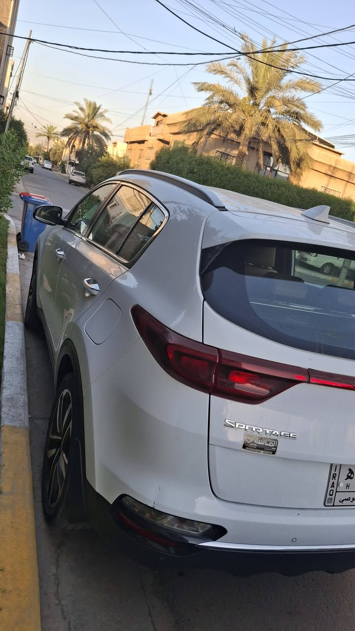 سلام عليكم للبيع سبورتج موديل ٢٠٢٠ مكفولة ع و ضع الشركة نص فول ماشية ٩٠ حقيقي موقع سيارة حي الخضراء 
 للتواصل ***********
