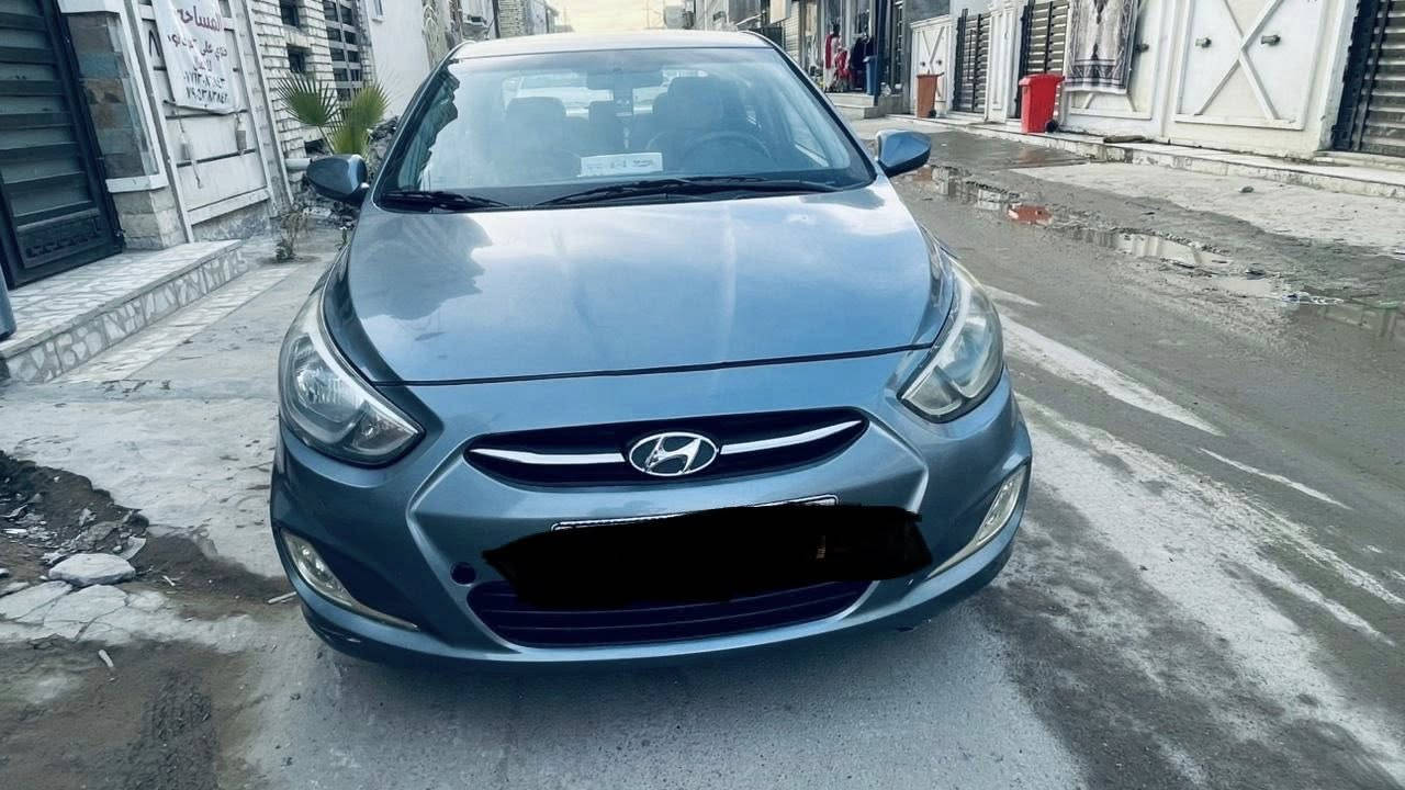 السلام عليكم 
اكسنت امريكي
موديل 2017 
ماشية 93 الف ميل 
مكينه 1.6 
بيها 3 قطع بدون كل دواخل 
تخم تاير + بطارية جديدة + ويل كب جديد 
وهذا السونار مالتها 
السعر 98 وبيها مجال بسيط
هزة جديدة وسنوية باسمي رقم انكليزي تحويل ثاني يوم 
 
الهاتف :***********
او التواصل خاص
