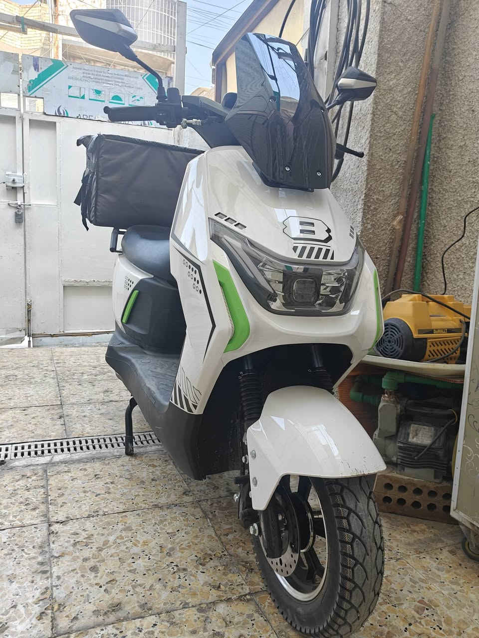 السلام عليكم
دراجه سكنس مديل2026 
بطاريا (( لليثيوم)) بالشحنه الواحده ((100 كيلو وتصوير من بغداد لكربلاء عندي))
المهم داخل ضمان لمده سنه (عقل+ بطاريا)
تفاصيل الدراجه .....

شاشه تاب  لكشف الاعطال
بريك امامي خلفي دسك
حساس بريك امامي خلفي
لايت عالي ناصي زنون
بك لايت خلفي لد
نظام بك الرجوع الى الخلف
نظام بارك 
مثبت سرعه
ملف الدراجه 1500
سرعتها الحقيقه مع وزني 110 هيه 65 سرعه
شاحنه تدعم الشحن السريع والأيقاف الذاتي عند امتلاء البطاريه

الشراي يتفضل خاص او التصال عله الرقم***********
مكان الدراجه بغداد حي اور سعر الدراجه شركة حاليا 1.450 السعر الحالي1.350
