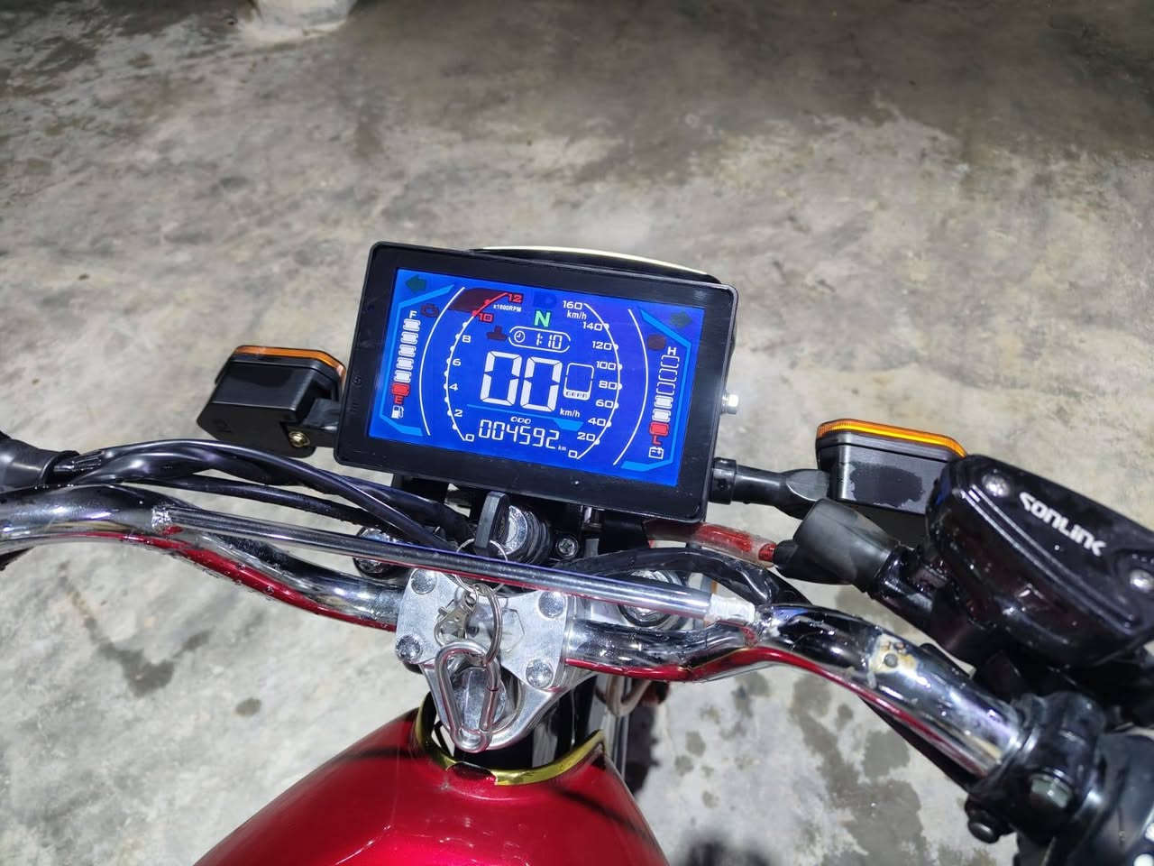 دراجه للبيع ضاغطه وزنجيل موديل 25محرك 200بغداد /تاجي مكلف بالنشر لحد يدخلي خاص رقم صا الدراجه بي واتساب ***********@الجميع
