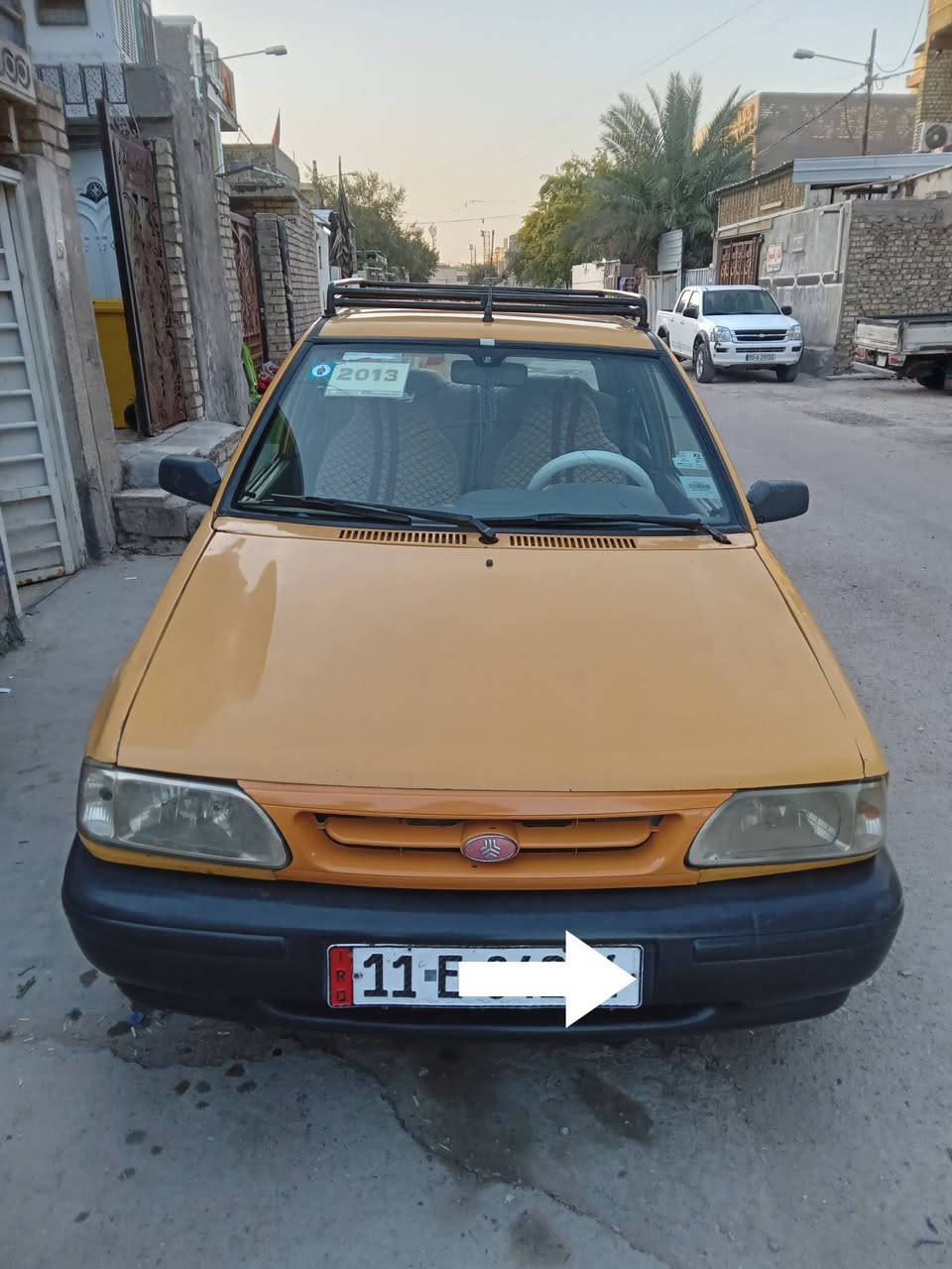 سلام عليكم  سايبه مديل 13 رقم بغداد رقم نكليزي  مصفر هيه وغرامه شواصي حلوات  كير ومكينه خير من الله كهربايات كله شغاله تخم تاير  تحويل ثاني يوم سعر 25 $وبيه مجال حك جيه بكان سياره بغداد مدينه صدر رقم الهاتف ***********
