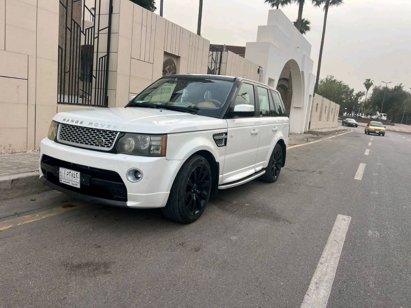 للبيع او المراوس رانج ٢٠٠٩ محدثه ٢٠١٣ تحديث كامل فول مواصفاتمحرك سوبر ٤٢٠٠ مكان السياره بغداد رقمها ميسان للاتصال ه ‏‪***********‬‏